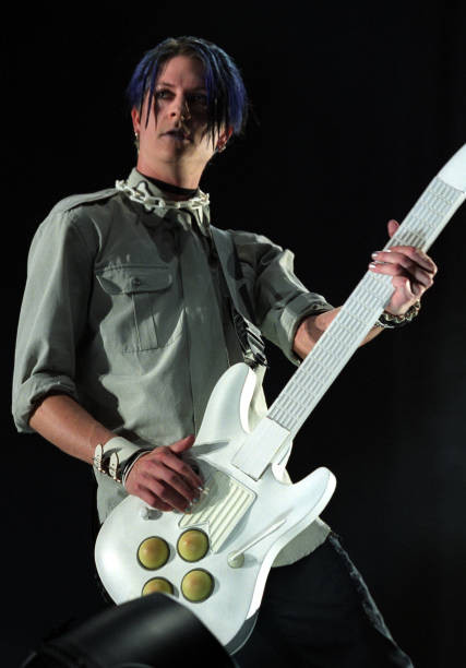 Deadsy perfroming on the Family Values tour held at the Arrowhead - Old Photo 1