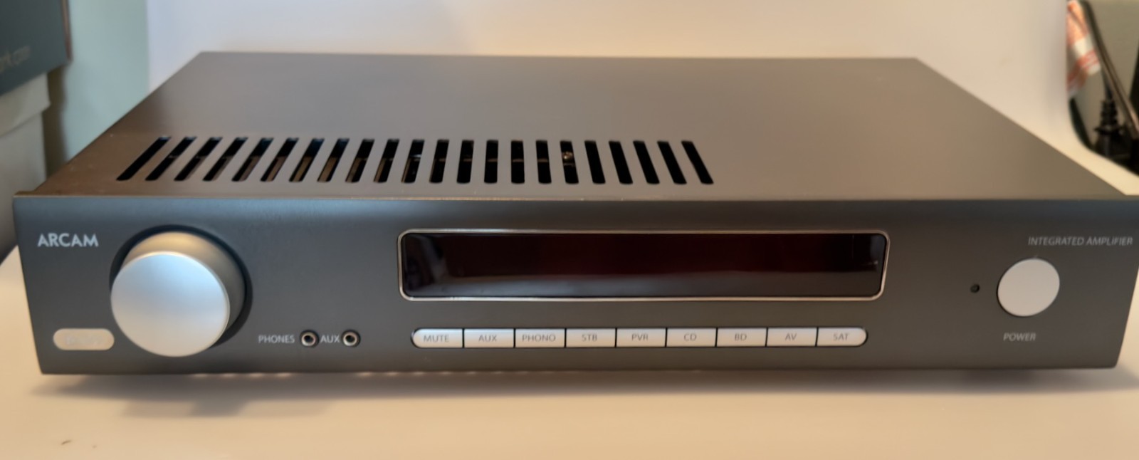 Arcam SA-20 Integrated Amplifier Class G 90W DAC Phono with box - Excellent