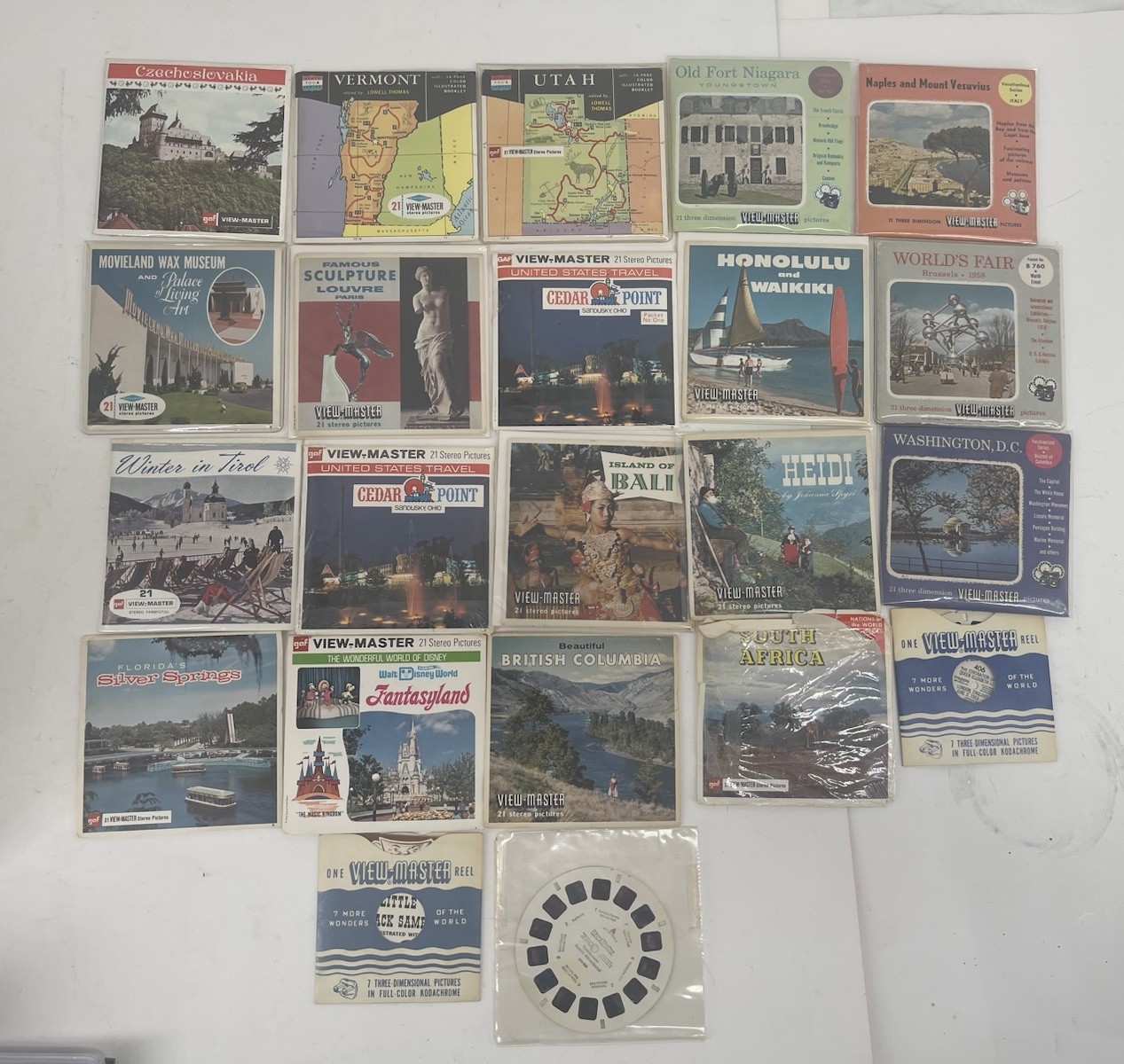 lot of 20 Vintage View-Master 3D Reel Packet Lot Disney Disneyland Travel GAF #2