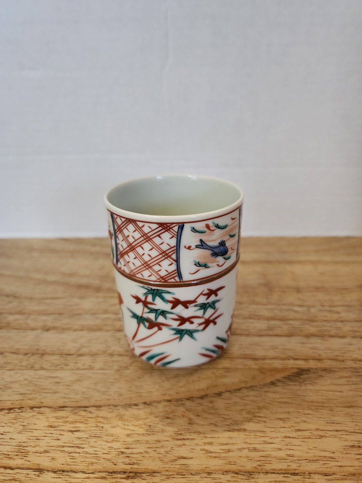 Yunomi Kutani Ware Japanese Porcelain Teacup