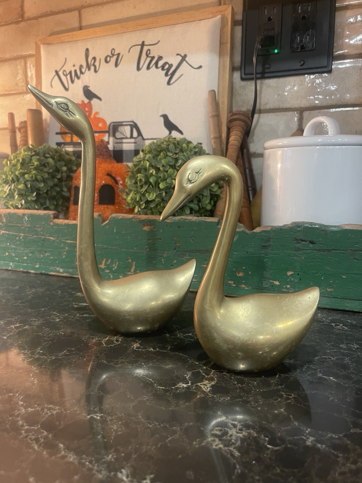 Vintage MCM Large Set Of Brass Swans