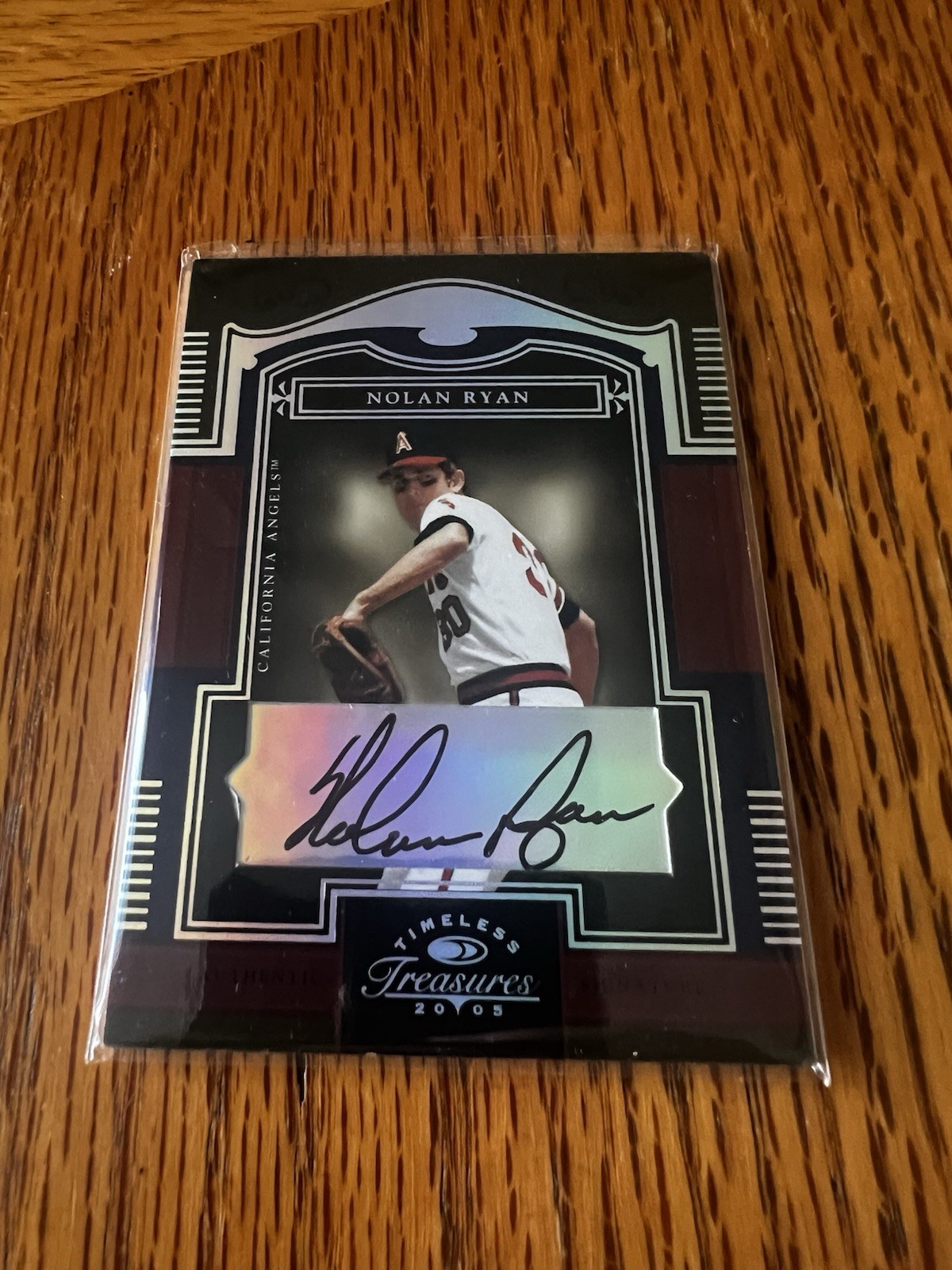 Nolan Ryan 2005 Donruss Timeless Treasures Silver Auto #63 Limited Edition 36/50 Nolan Ryan 2005 Donruss Timeless Treasures Silver Auto #63 Limited Edition 36/50