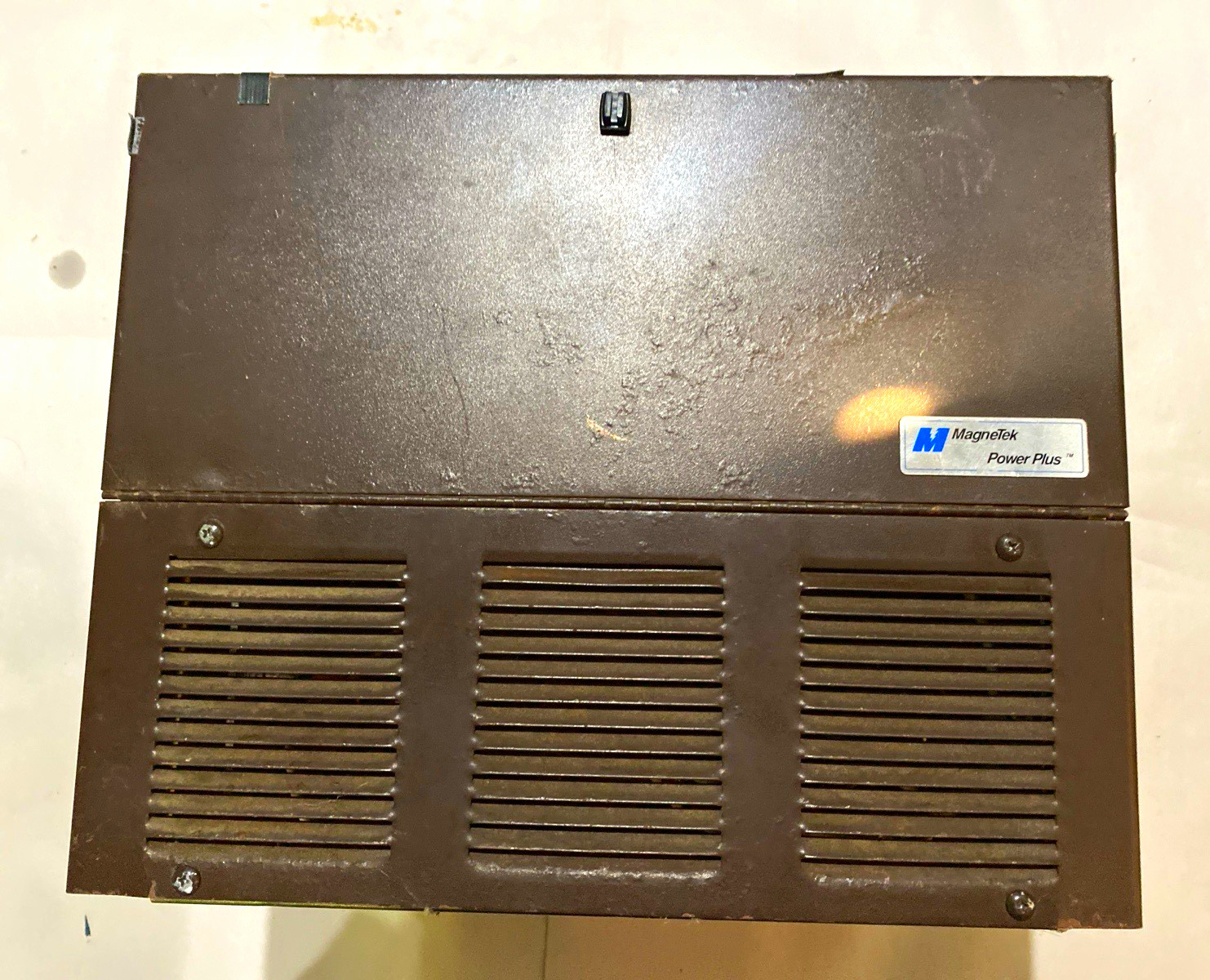 Magnetek Power Plus RV Converter Panelboard Main Breaker FG 406234 Magnetek Power Plus RV Converter Panelboard Main Breaker FG 406234