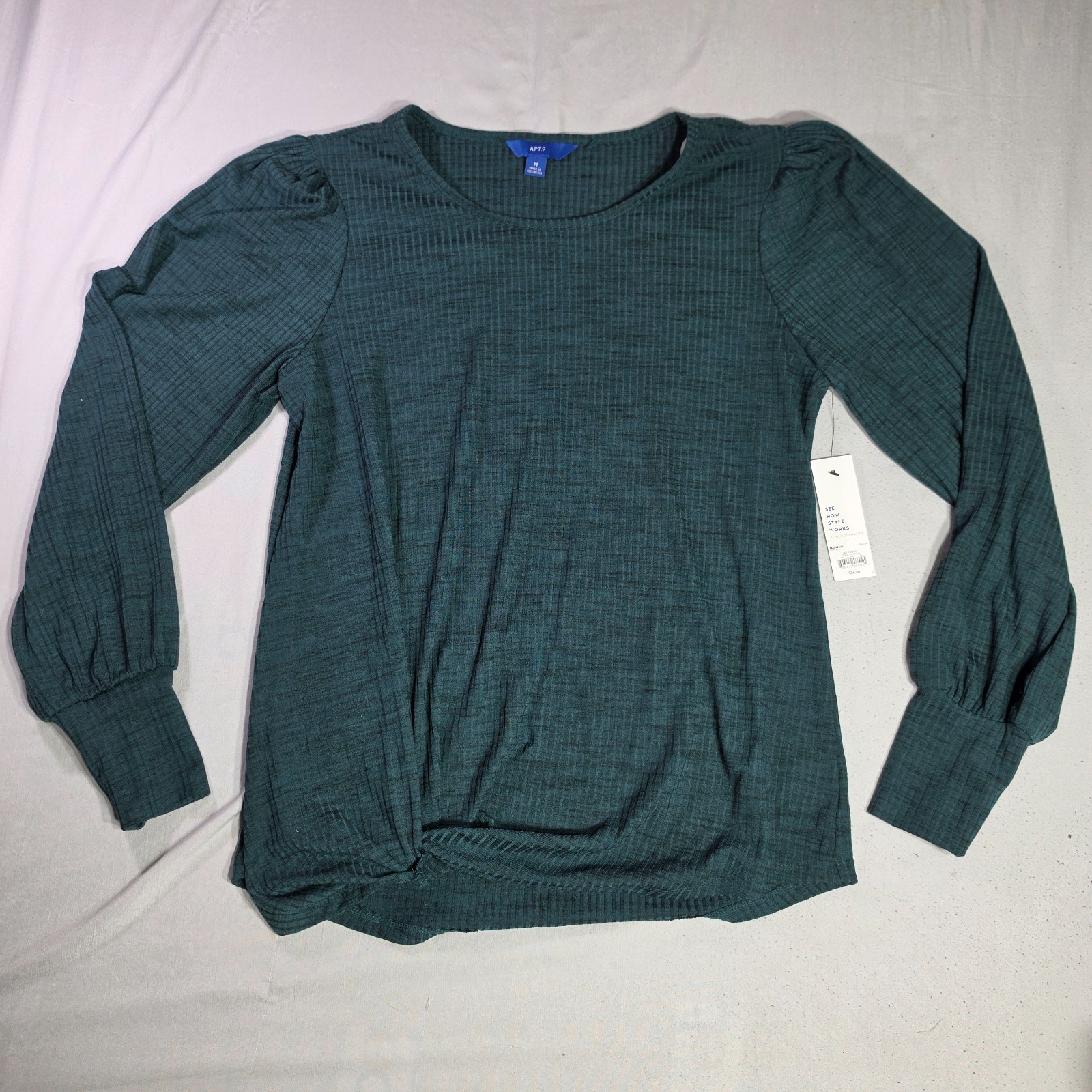 NWT Apt. 9 Women\'s Dark Green Long Sleeve Knit Front Twist Hem Stretch Top  Sz M