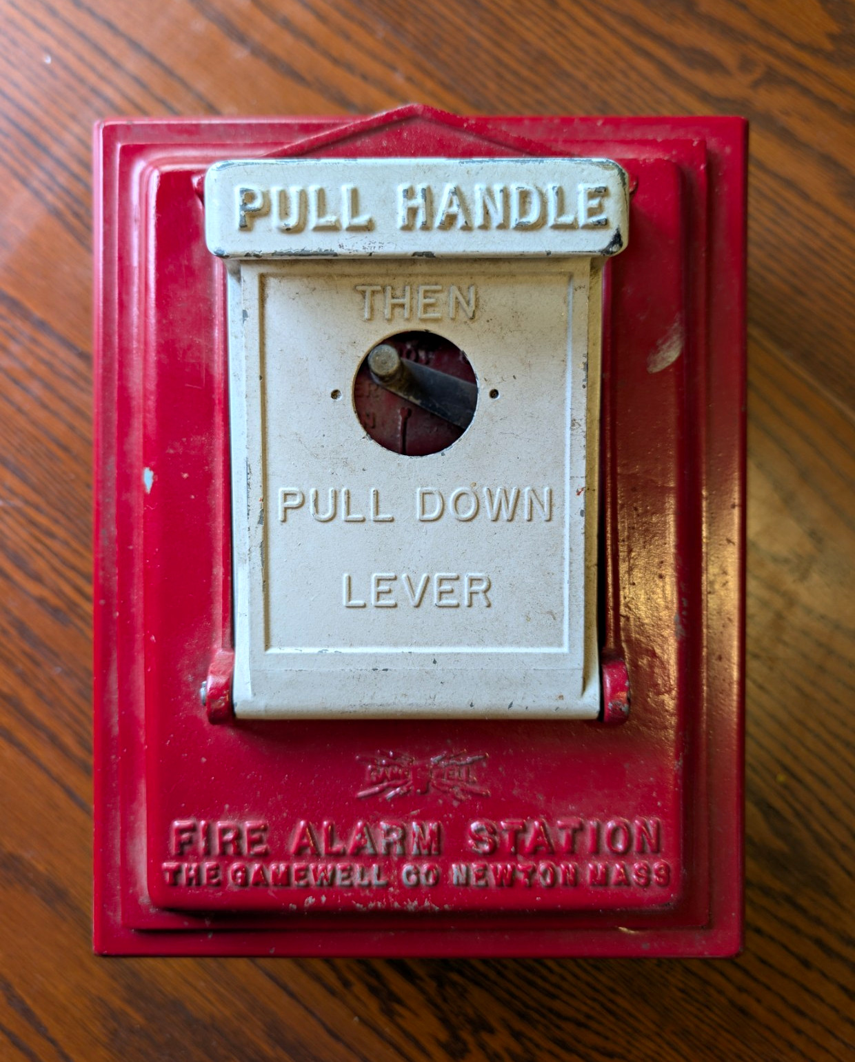 Vintage Gamewell Fire Alarm Pull Station All Guts,Metal, Pat 1924 No Key, 1924