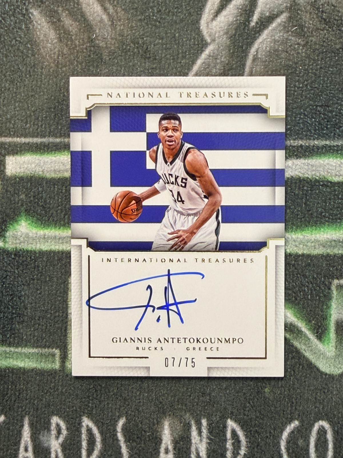 2015 National Treasures International Giannis Antetokounmpo ON CARD AUTO 7/75 2015 National Treasures International Giannis Antetokounmpo ON CARD AUTO 7/75