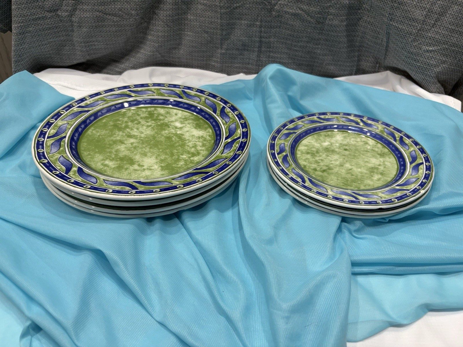 Four (4) Pier 1 Imports VERSAILLES Dinner Plates & Three (3) Salad Plates Four (4) Pier 1 Imports VERSAILLES Dinner Plates & Three (3) Salad Plates