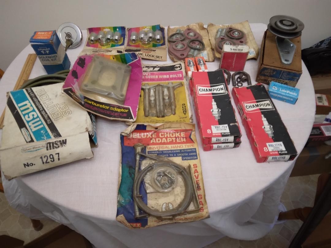 Lot of Vintage Auto Parts SEE PICS and Descrition  About 16 NOS Items