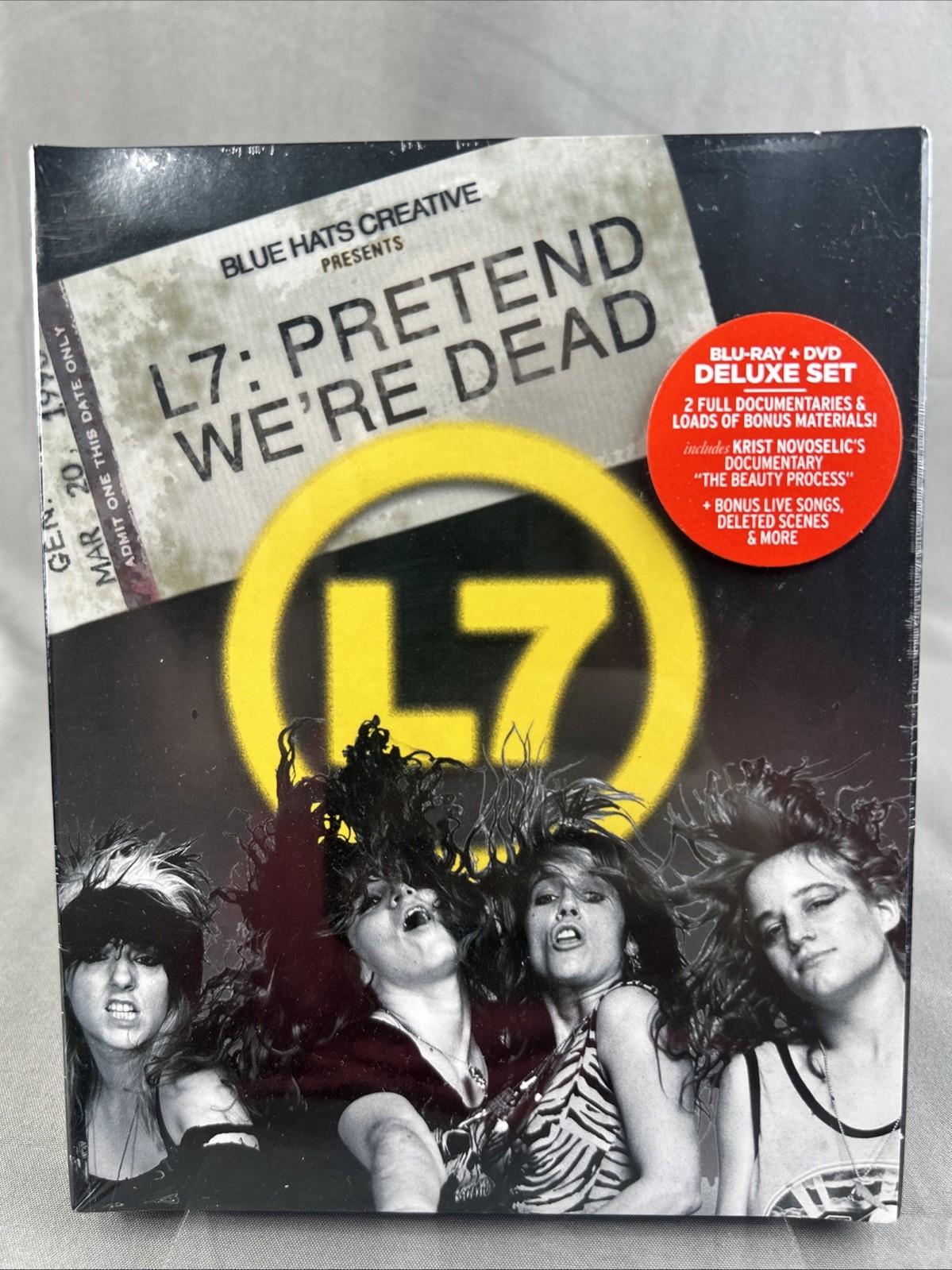 L7: PRETEND WE'RE DEAD (Blu-ray, 2017) Punk Music Documentary NIB NEW SEALED L7: PRETEND WE'RE DEAD (Blu-ray, 2017) Punk Music Documentary NIB NEW SEALED