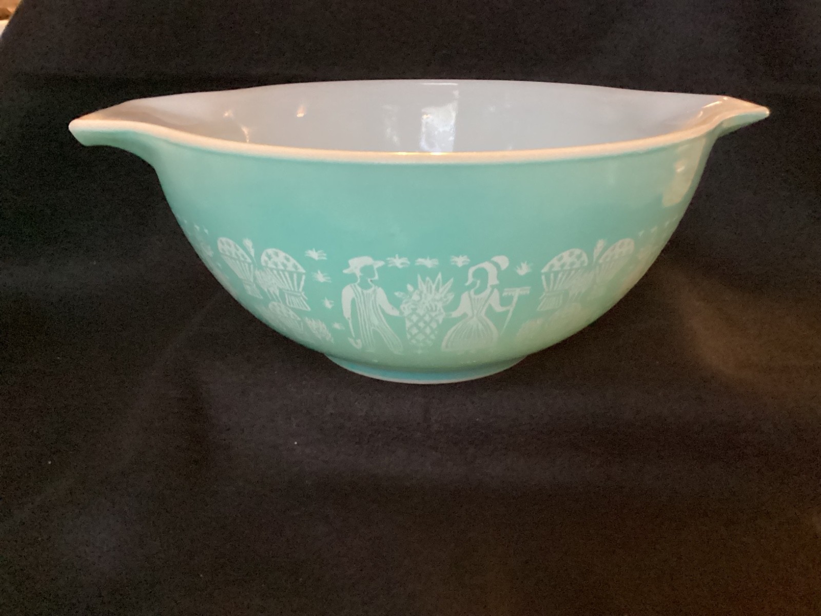 Pyrex Amish Butterprint Turquoise 1.5 Quart Cinderella Mixing Bowl Vintage 1 1/2 Pyrex Amish Butterprint Turquoise 1.5 Quart Cinderella Mixing Bowl Vintage 1 1/2