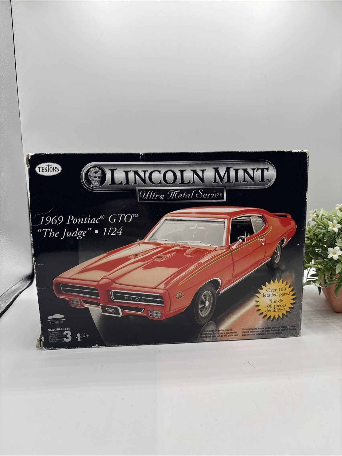 Testors Lincoln Mint Ultra Metal Series 1969 Pontiac GTO Judge 1:24 NEW flaw Testors Lincoln Mint Ultra Metal Series 1969 Pontiac GTO Judge 1:24 NEW flaw