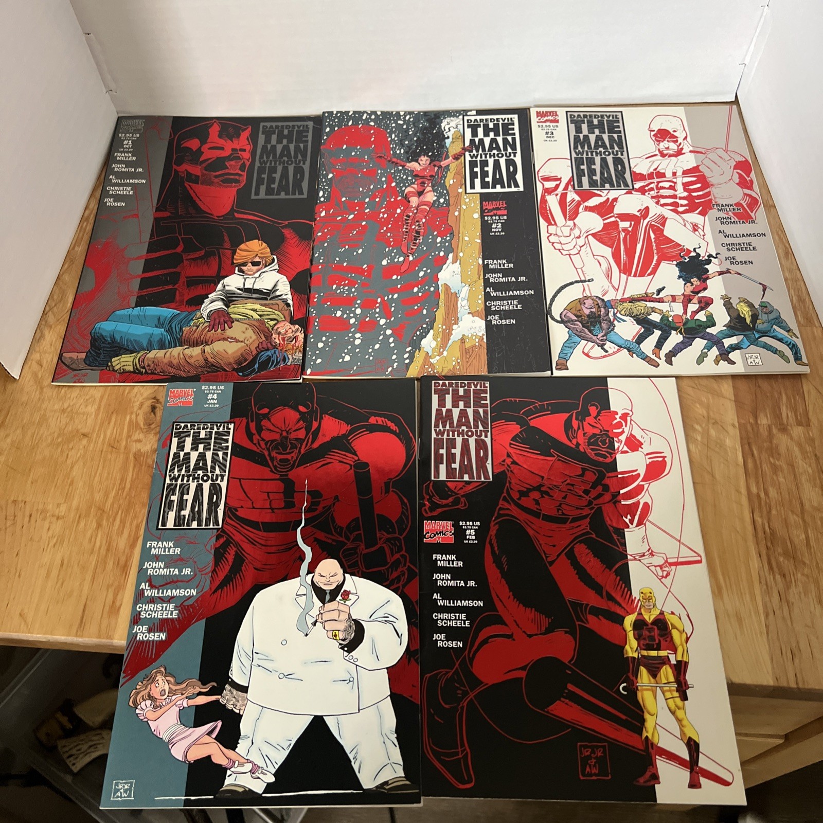 Daredevil The Man Without Fear #1-5 Foil Set Frank Miller Marvel Comics 1993 NM Daredevil The Man Without Fear #1-5 Foil Set Frank Miller Marvel Comics 1993 NM