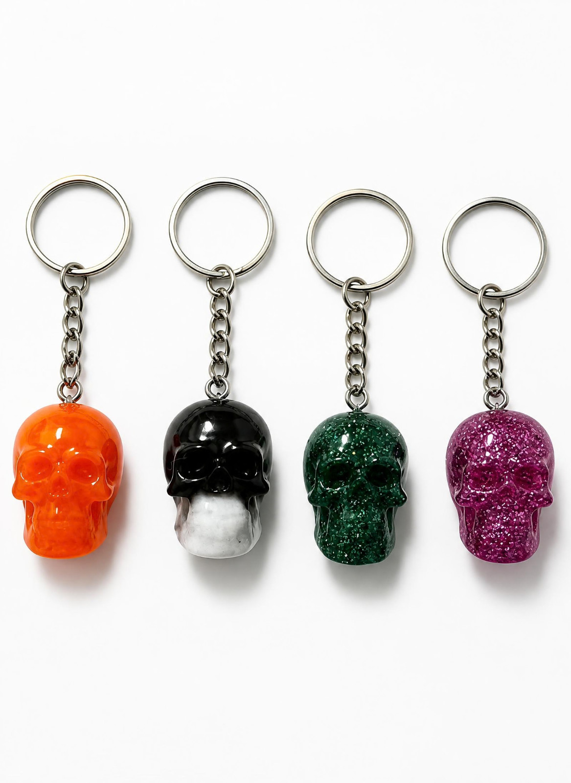 Skull Resin Keychain,Glitter Keychain, Skull Keyring, Gothic Keychain, Gift Idea