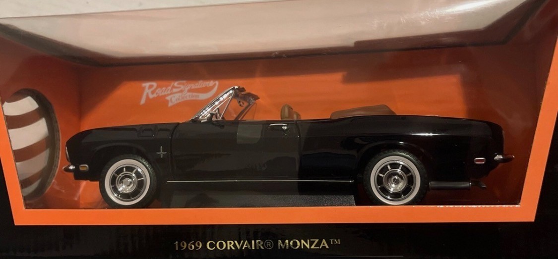 Black 1:18 Road Signature Collection, Lucky Die Cast 1969 Corvair Monza Black 1:18 Road Signature Collection, Lucky Die Cast 1969 Corvair Monza