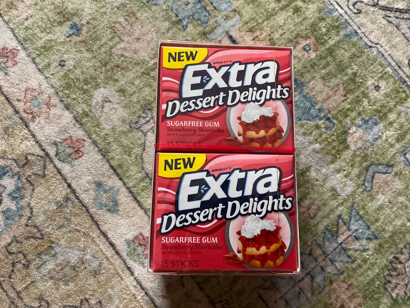 Extra Dessert Delights Strawberry Shortcake Gum 10 sealed collector packs RARE Extra Dessert Delights Strawberry Shortcake Gum 10 sealed collector packs RARE