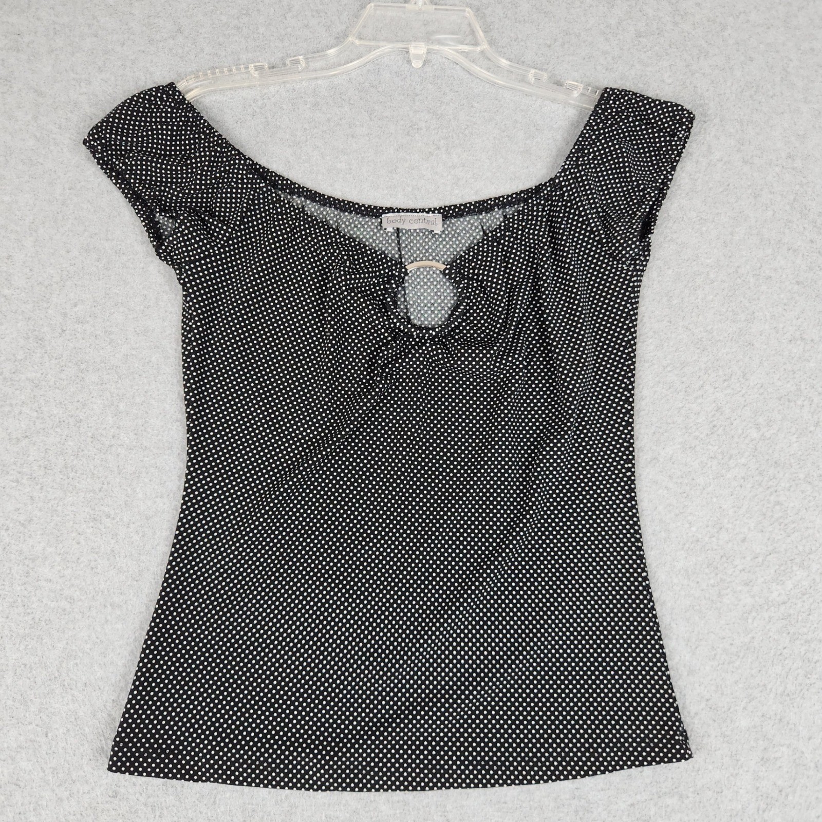 Body Central Blouse Womens XS Black Polka Dot O-Ring Scoop Neck Cap Sleeve Y2K
