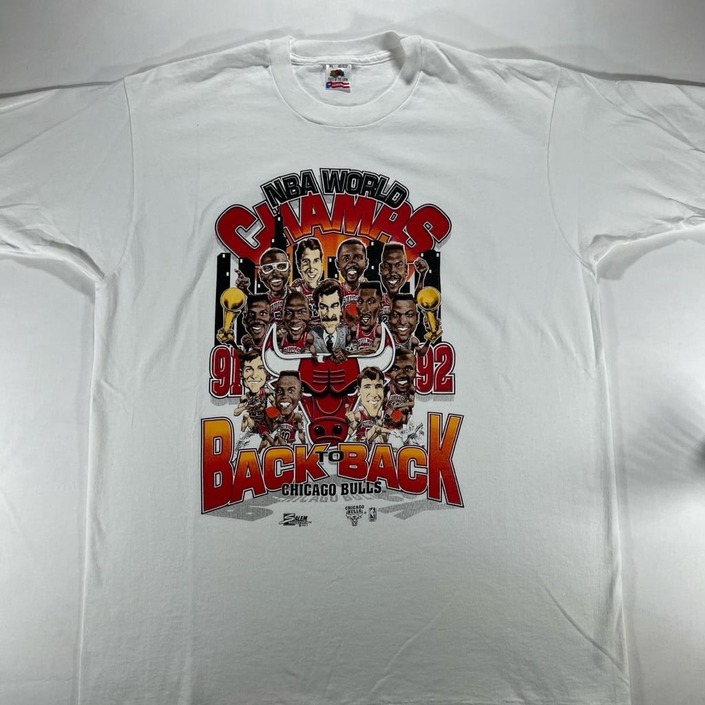 Vintage 1992 Salem Sportswear Chicago Bulls NBA World Champs Back to Back Carica Vintage 1992 Salem Sportswear Chicago Bulls NBA World Champs Back to Back Carica