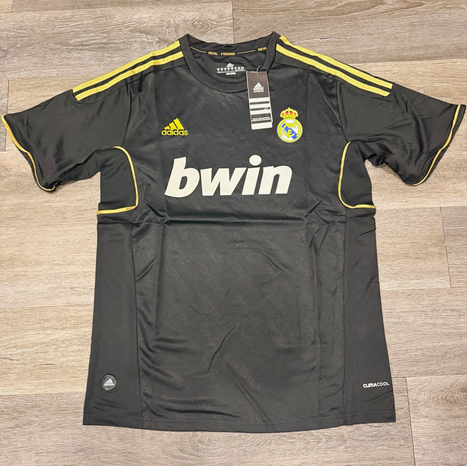 adidas Real Madrid 2011/12 (Away) ClimaCool Vintage Soccer Jersey, Men’s XL adidas Real Madrid 2011/12 (Away) ClimaCool Vintage Soccer Jersey, Men’s XL