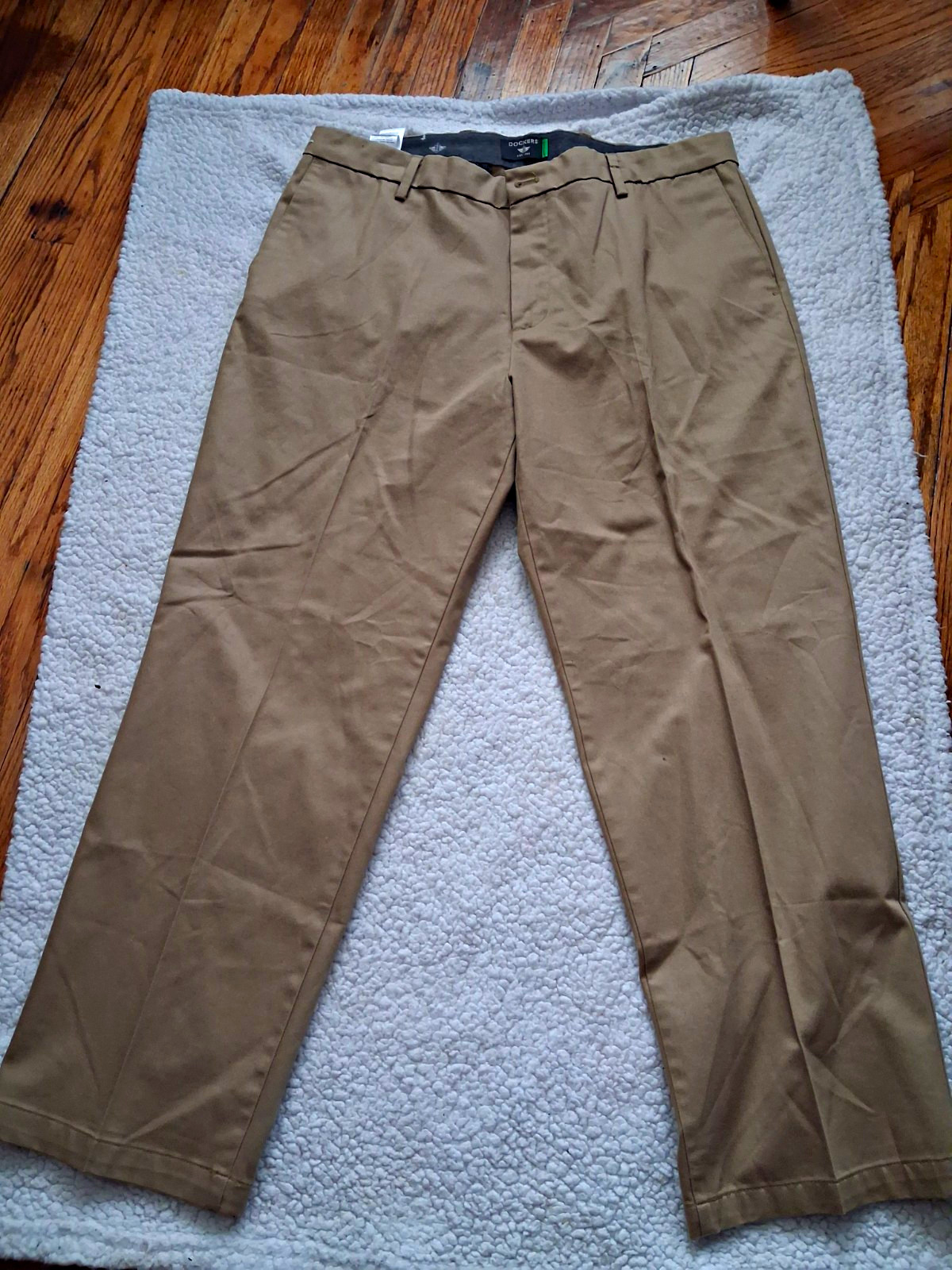 Dockers Signature Khaki Men\'s Khakis Classic Fit Flat Front Cotton 36W Dockers Signature Khaki Men\'s Khakis Classic Fit Flat Front Cotton 36W