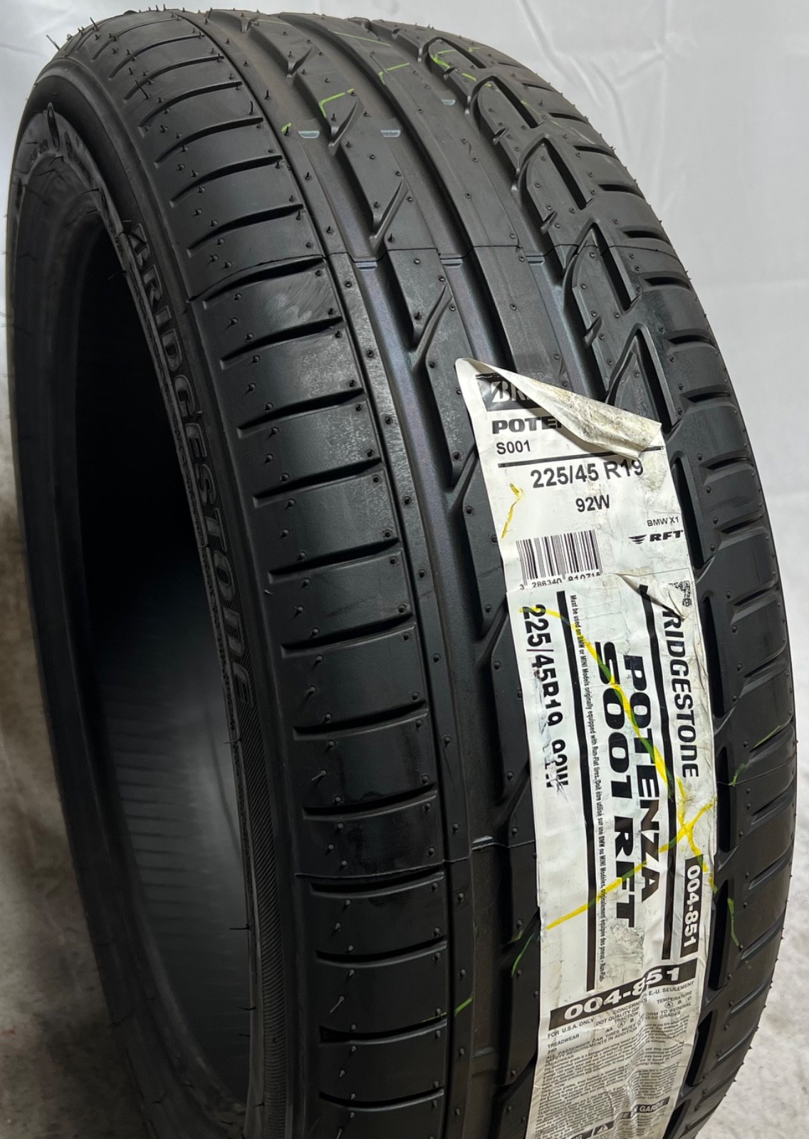 1 - NEW 225/45R19 (92W) Bridgestone Potenza S001 RFT (*) BMW OEM - 9061 1 - NEW 225/45R19 (92W) Bridgestone Potenza S001 RFT (*) BMW OEM - 9061