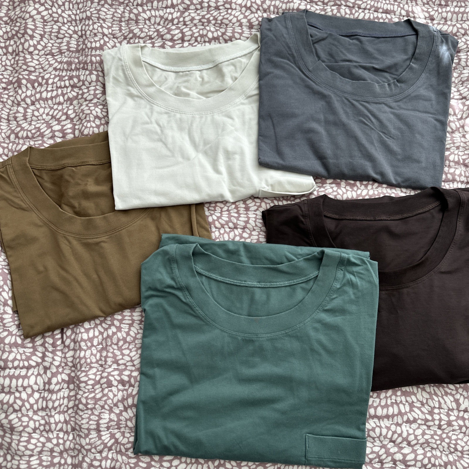 Lululemon Fundamental Pocket T-shirt XXL Casual Lot 5 - 3 short / 2 long sleeve Lululemon Fundamental Pocket T-shirt XXL Casual Lot 5 - 3 short / 2 long sleeve