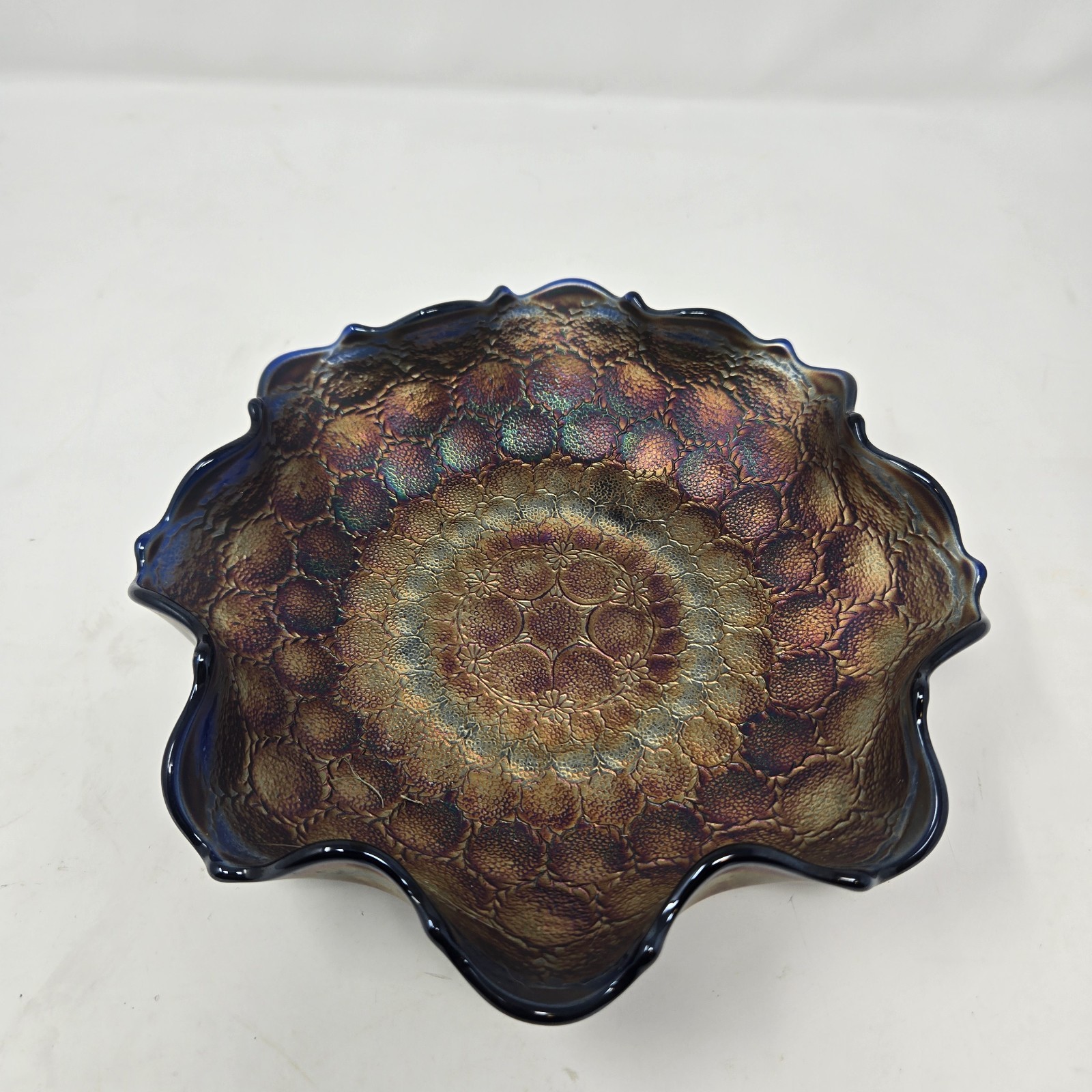 Fenton Blue Feather Stitch Carnival Glass Ruffled Bowl, Scallop & Flute Edge 9\ Fenton Blue Feather Stitch Carnival Glass Ruffled Bowl, Scallop & Flute Edge 9\