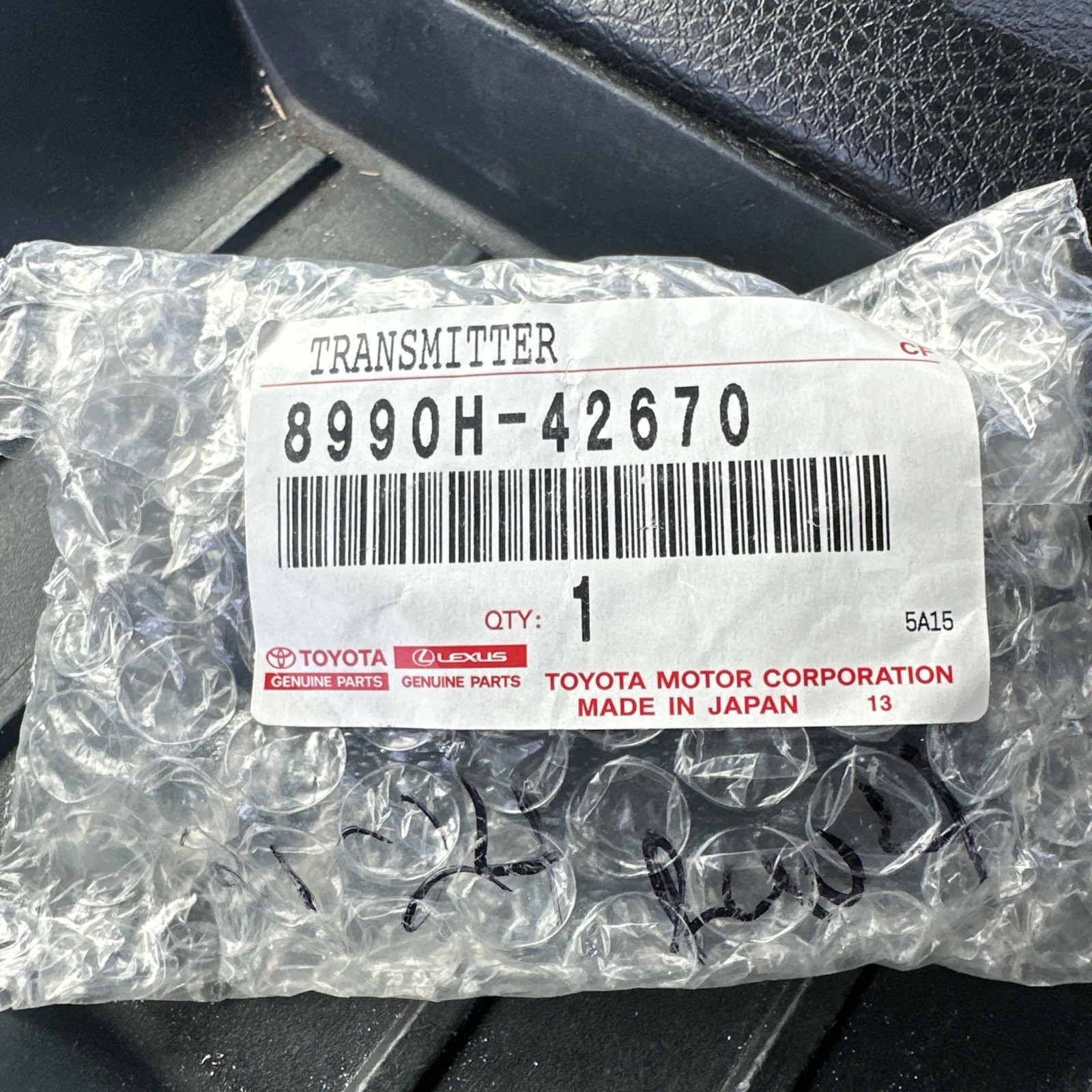 *NEW/ Toyota Keyless Entry Transmitter For 2023-2025 Toyota RAV4 8990H-42670 OEM *NEW/ Toyota Keyless Entry Transmitter For 2023-2025 Toyota RAV4 8990H-42670 OEM