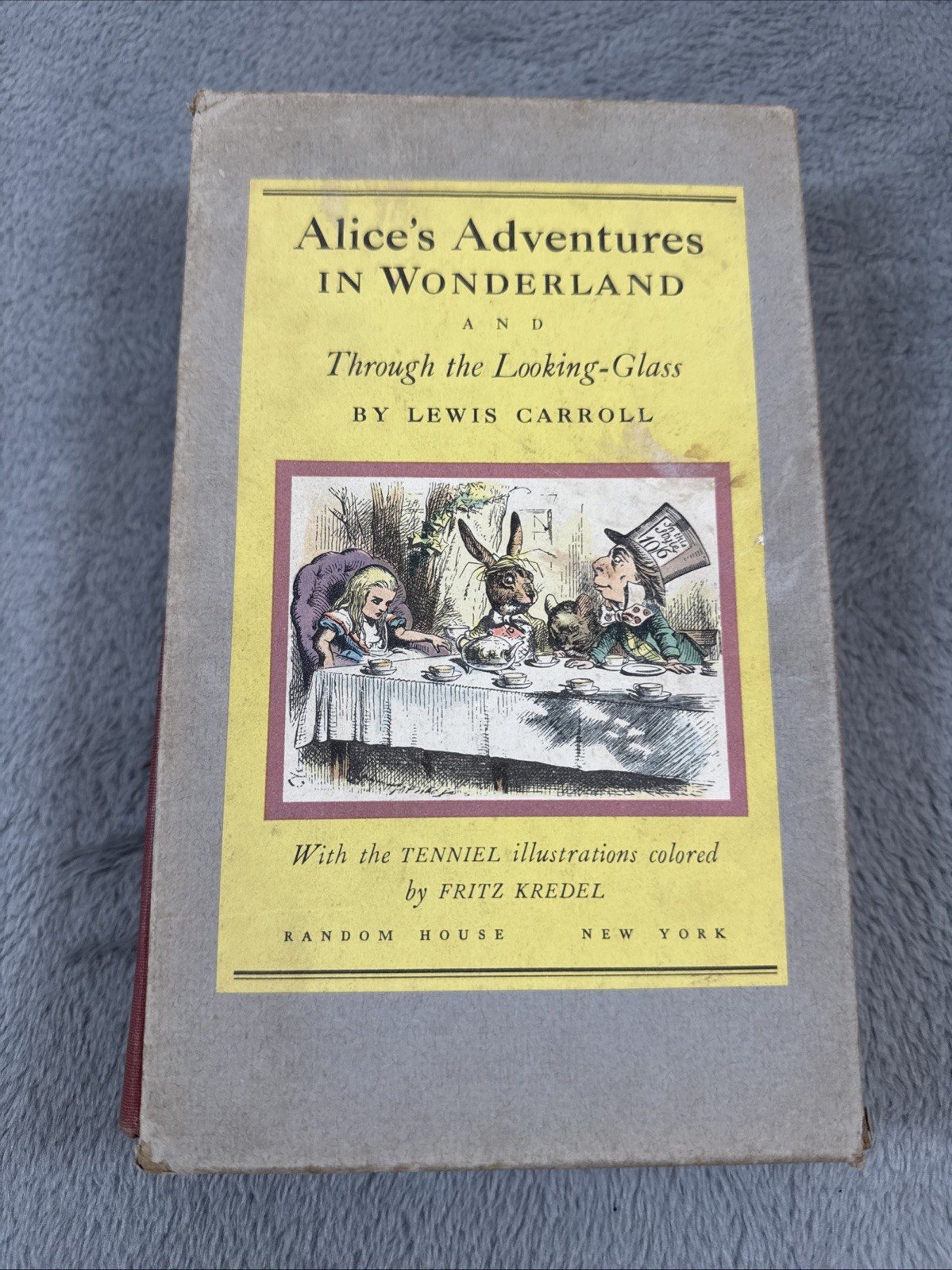 ALICE IN WONDERLAND & THROUGH THE LOOKING GLASS 1946 Special Edition w/ Slipcase ALICE IN WONDERLAND & THROUGH THE LOOKING GLASS 1946 Special Edition w/ Slipcase