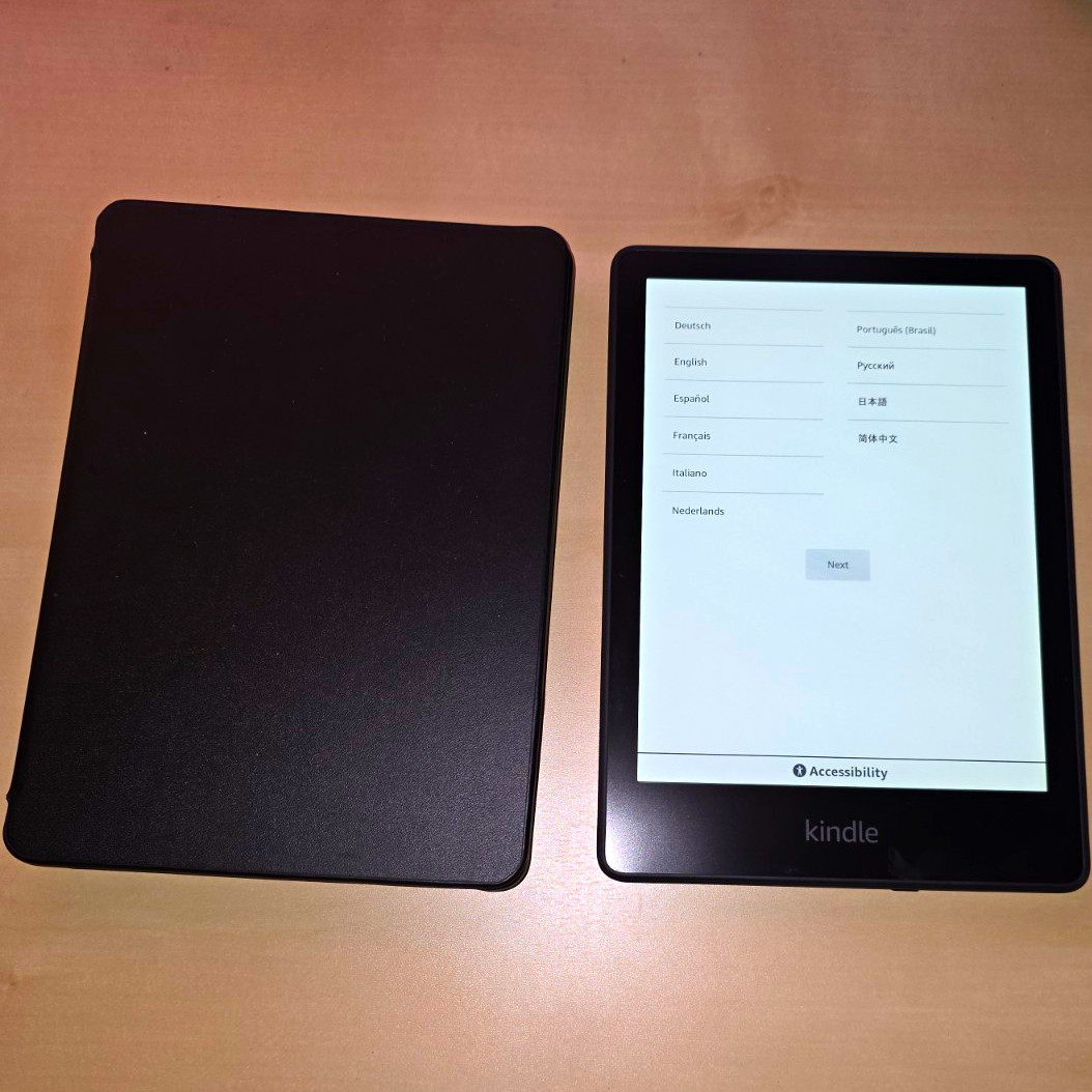 Amazon Kindle eBook Reader 7in Touchscreen Wi-Fi 16GB Black with Cover Bundle Amazon Kindle eBook Reader 7in Touchscreen Wi-Fi 16GB Black with Cover Bundle