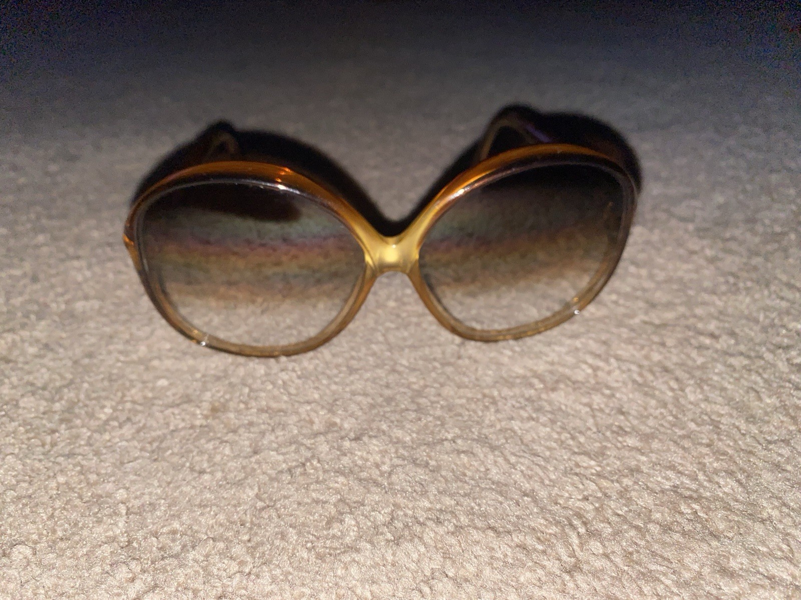 VTG Women’s Oversized Sunglasses Brown Plastic Frame Gradient Lenses “Italy” VTG Women’s Oversized Sunglasses Brown Plastic Frame Gradient Lenses “Italy”