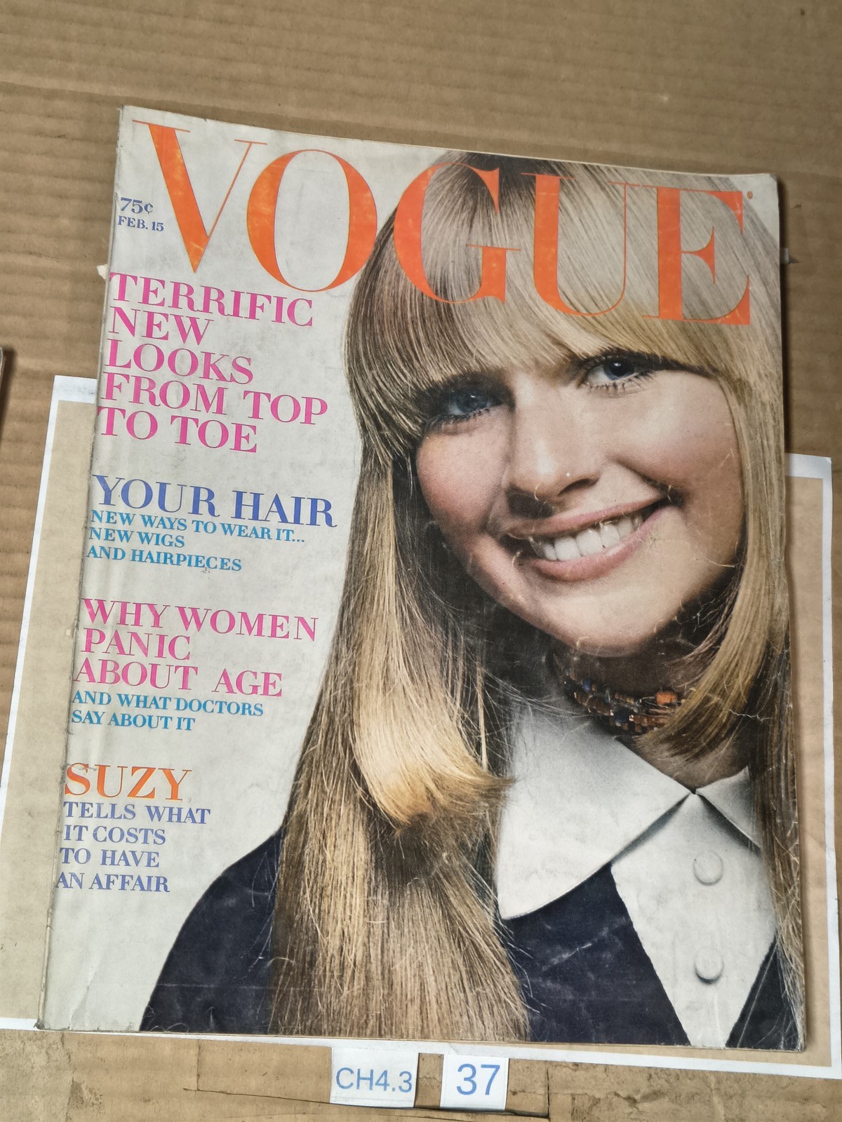 Vogue February 15, 1970 - Spring Fashion Haute Couture 1970s Women Mod Vogue February 15, 1970 - Spring Fashion Haute Couture 1970s Women Mod