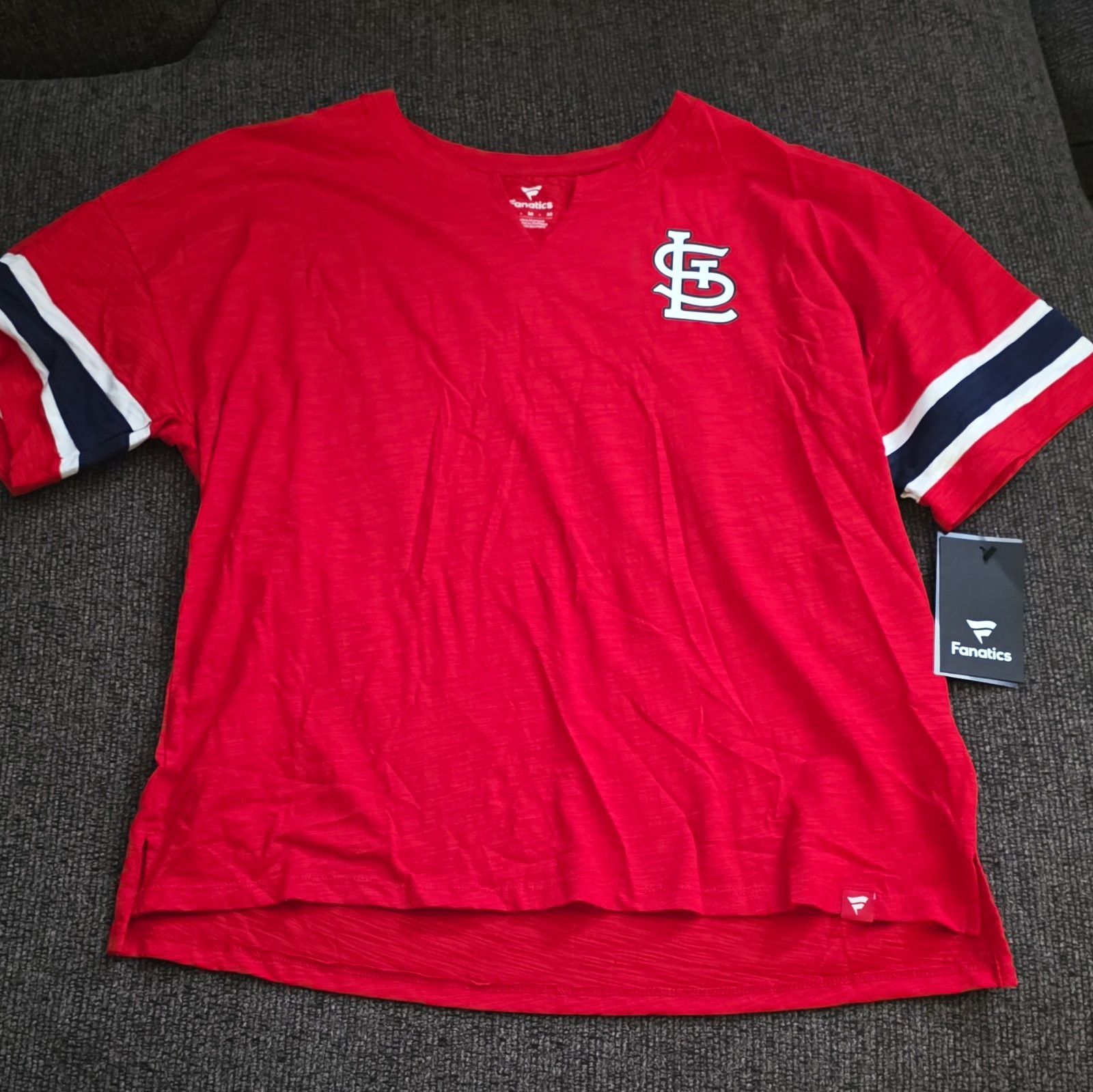 Fanatics St. Louis Cardinals MLB V-Neck T-Shirt Size M Red/White/Navy Fanatics St. Louis Cardinals MLB V-Neck T-Shirt Size M Red/White/Navy