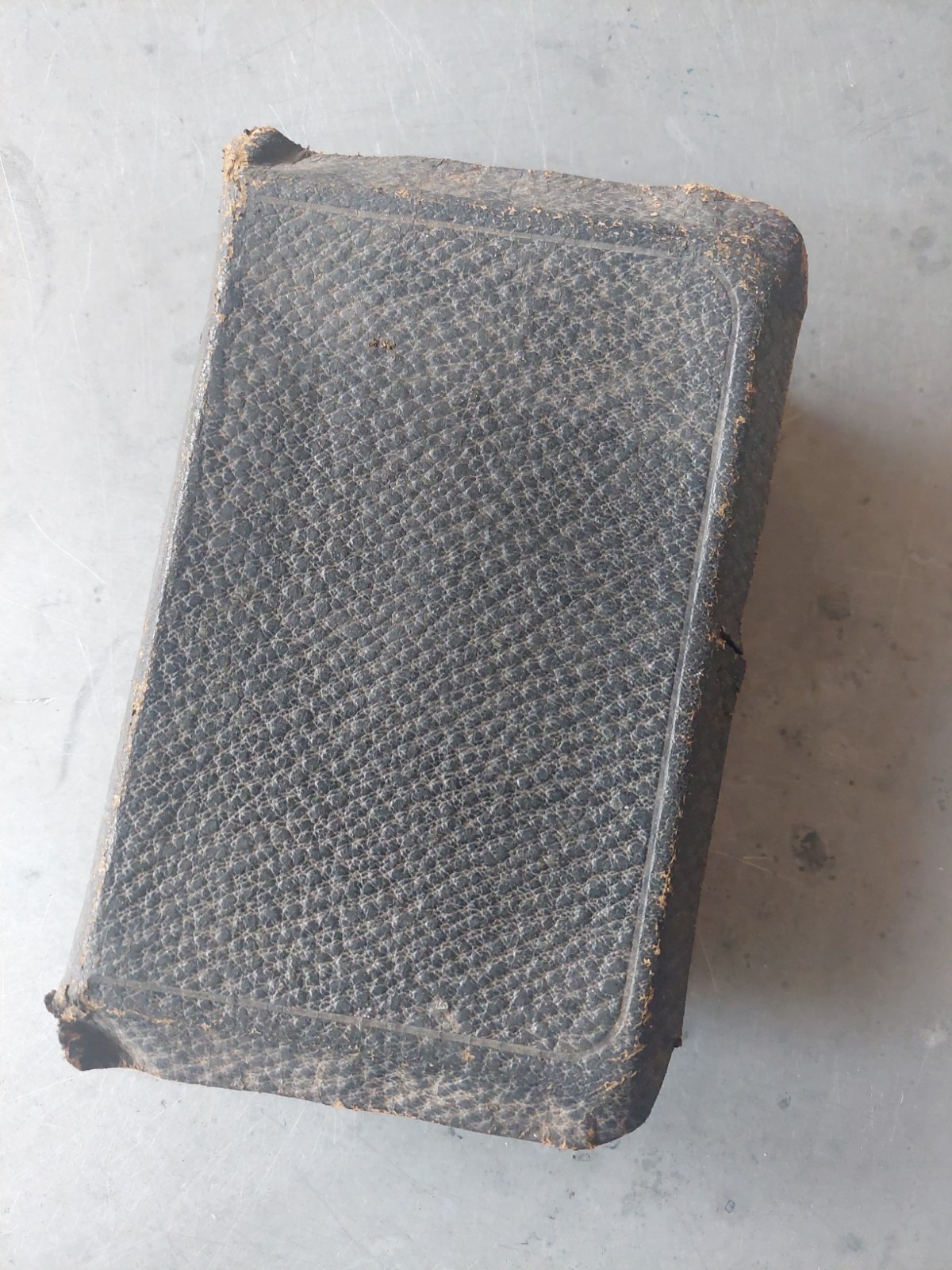 Antique A J Holman Holy Bible Pearl 18mo Leather Pocket Compact KJV Philadelphia Antique A J Holman Holy Bible Pearl 18mo Leather Pocket Compact KJV Philadelphia
