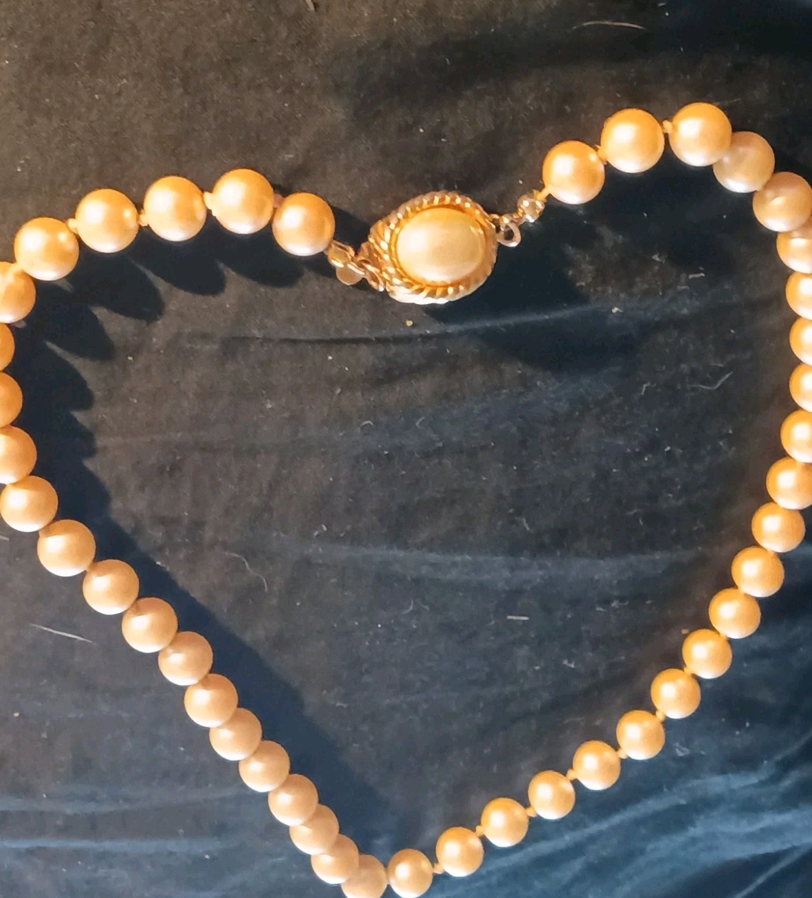 Vintage Pearl Necklace Got It From Grandma\'s Estate At least 25-35years Old Vintage Pearl Necklace Got It From Grandma\'s Estate At least 25-35years Old