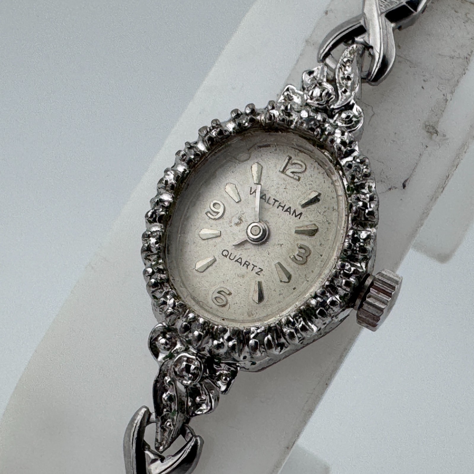 VTG Helbros Quartz Watch Women Silver Cocktail Diamonds Oval Analog New Battery