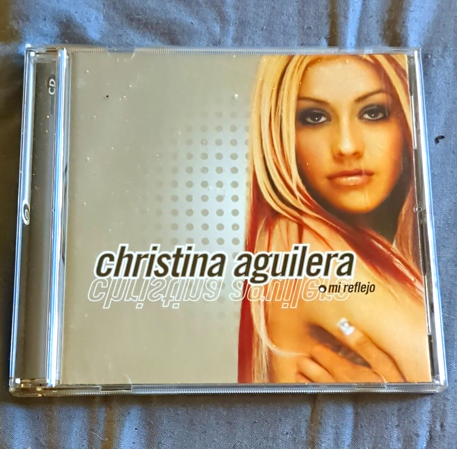 Christina Aguilera Mi Reflejo Signed Music CD & Booklet Christina Aguilera Mi Reflejo Signed Music CD & Booklet