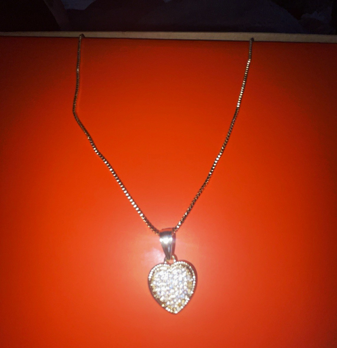 Gold Box Chain Necklace Heart Moisannite Crystal Pavé Charm Pendant . Gold Box Chain Necklace Heart Moisannite Crystal Pavé Charm Pendant .