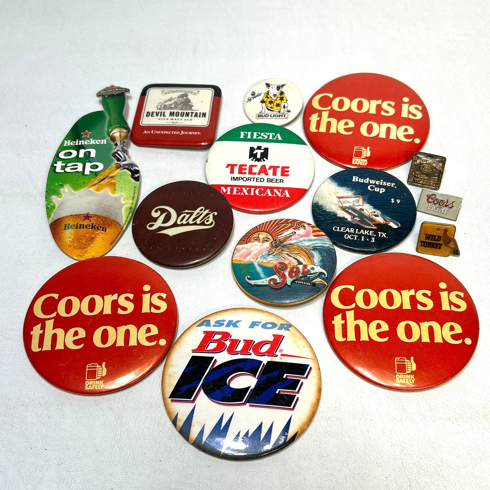 Vintage Breweriana Pin Button Lot Coors Budweiser Heineken Tecate Jack Daniels