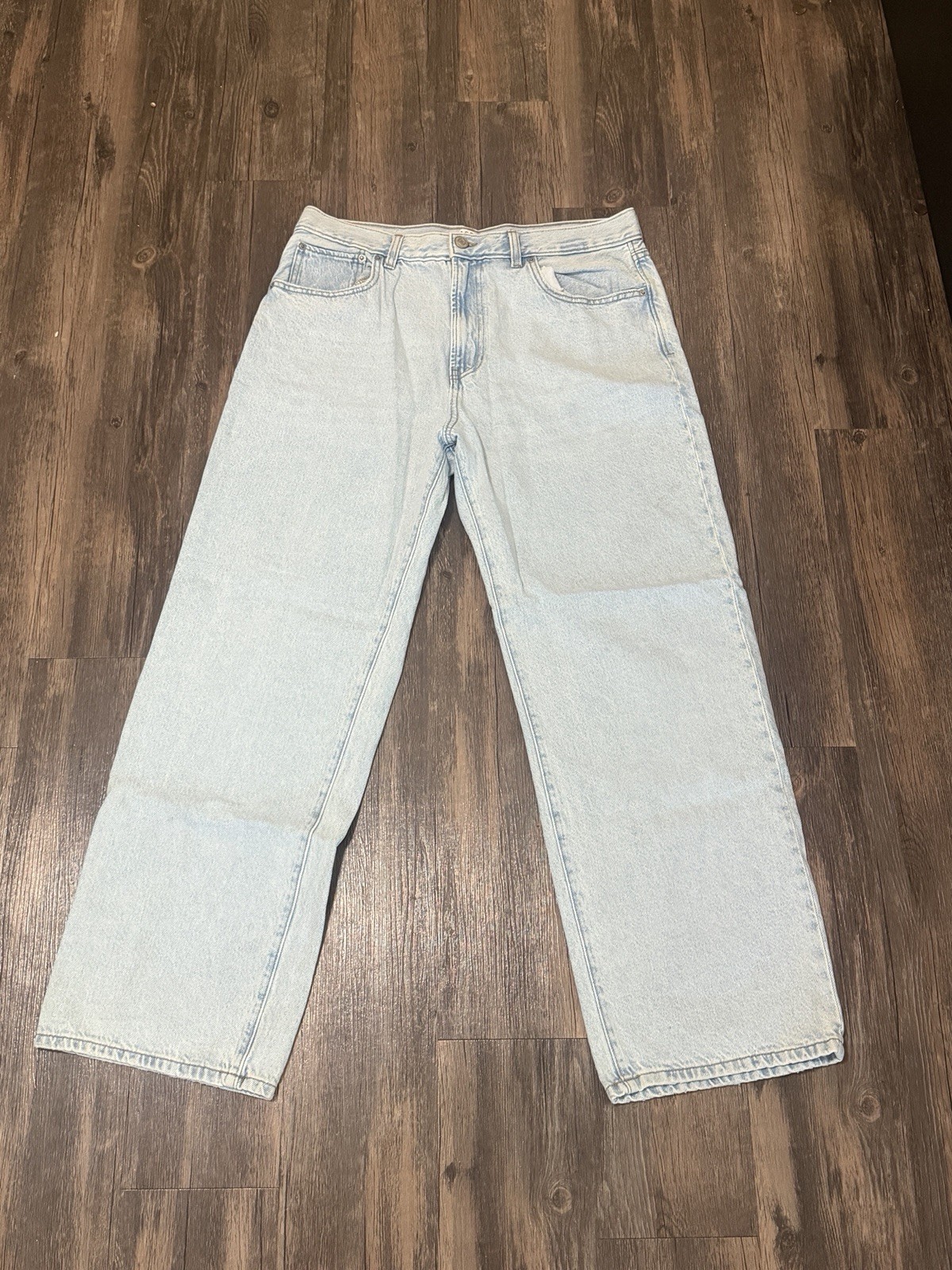 PacSun Men\'s Baggy Straight Light Wash Denim Jeans Light Blue 5-Pocket PacSun Men\'s Baggy Straight Light Wash Denim Jeans Light Blue 5-Pocket