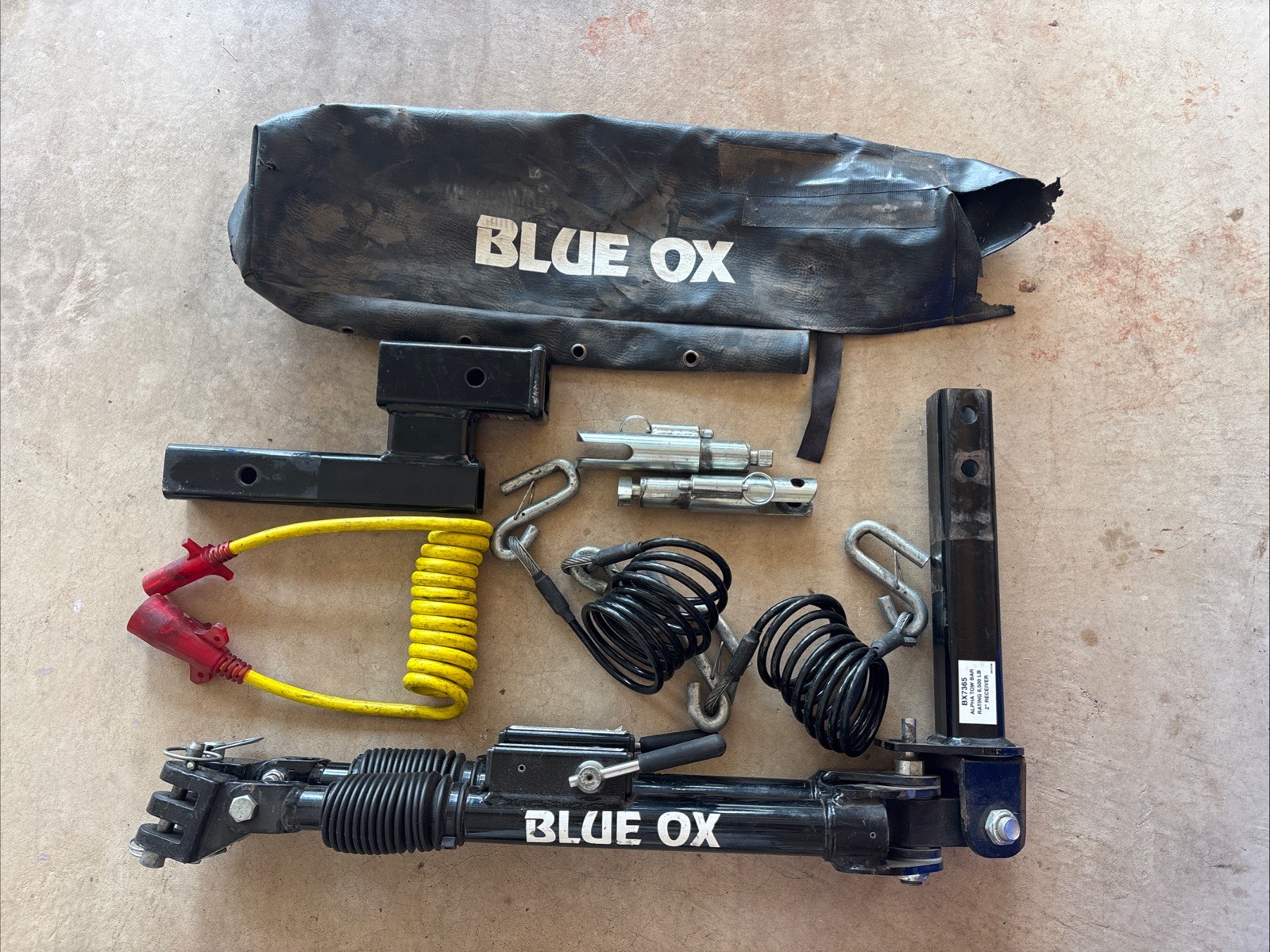 Blue Ox Alpha Tow Bar BX7365 6500 LB Flat Tow Hitch Bumper Adapter BX88358 Lock Blue Ox Alpha Tow Bar BX7365 6500 LB Flat Tow Hitch Bumper Adapter BX88358 Lock