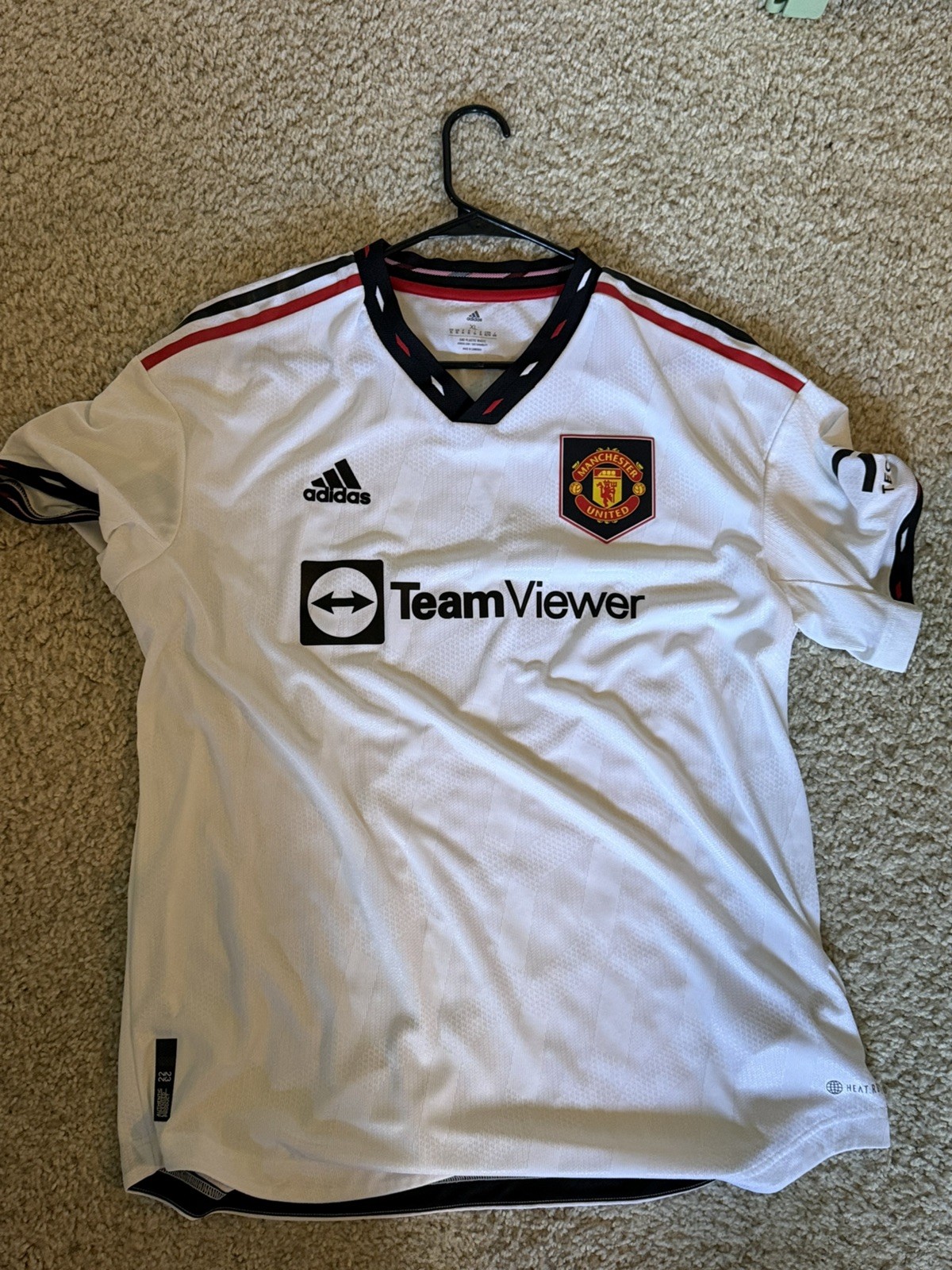 Adidas Manchester United 2022/23 Home Jersey Size XL casemiro Adidas Manchester United 2022/23 Home Jersey Size XL casemiro