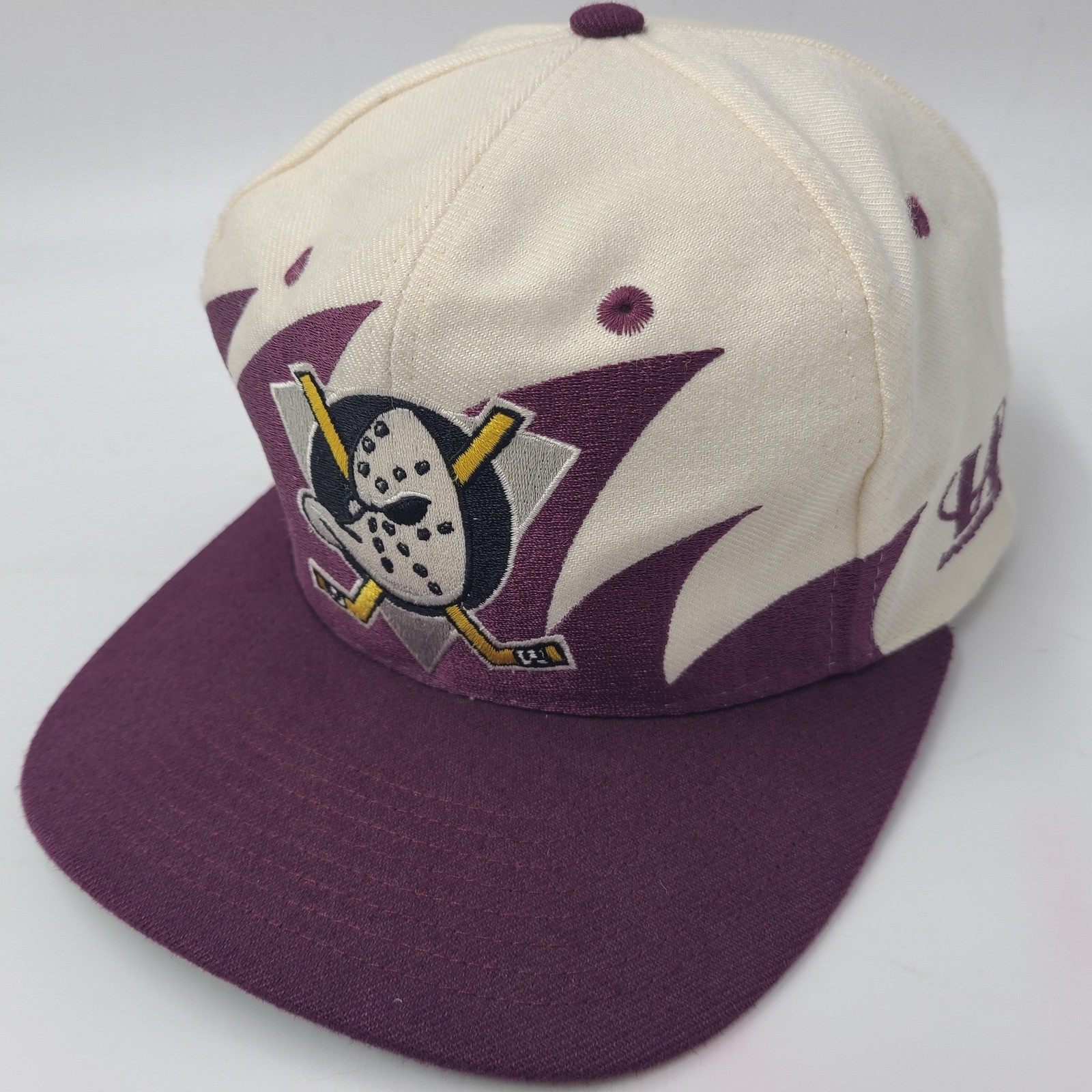 Vintage Anaheim Mighty Ducks Hat Snapback Logo Athletic Purple Cream Sharktooth