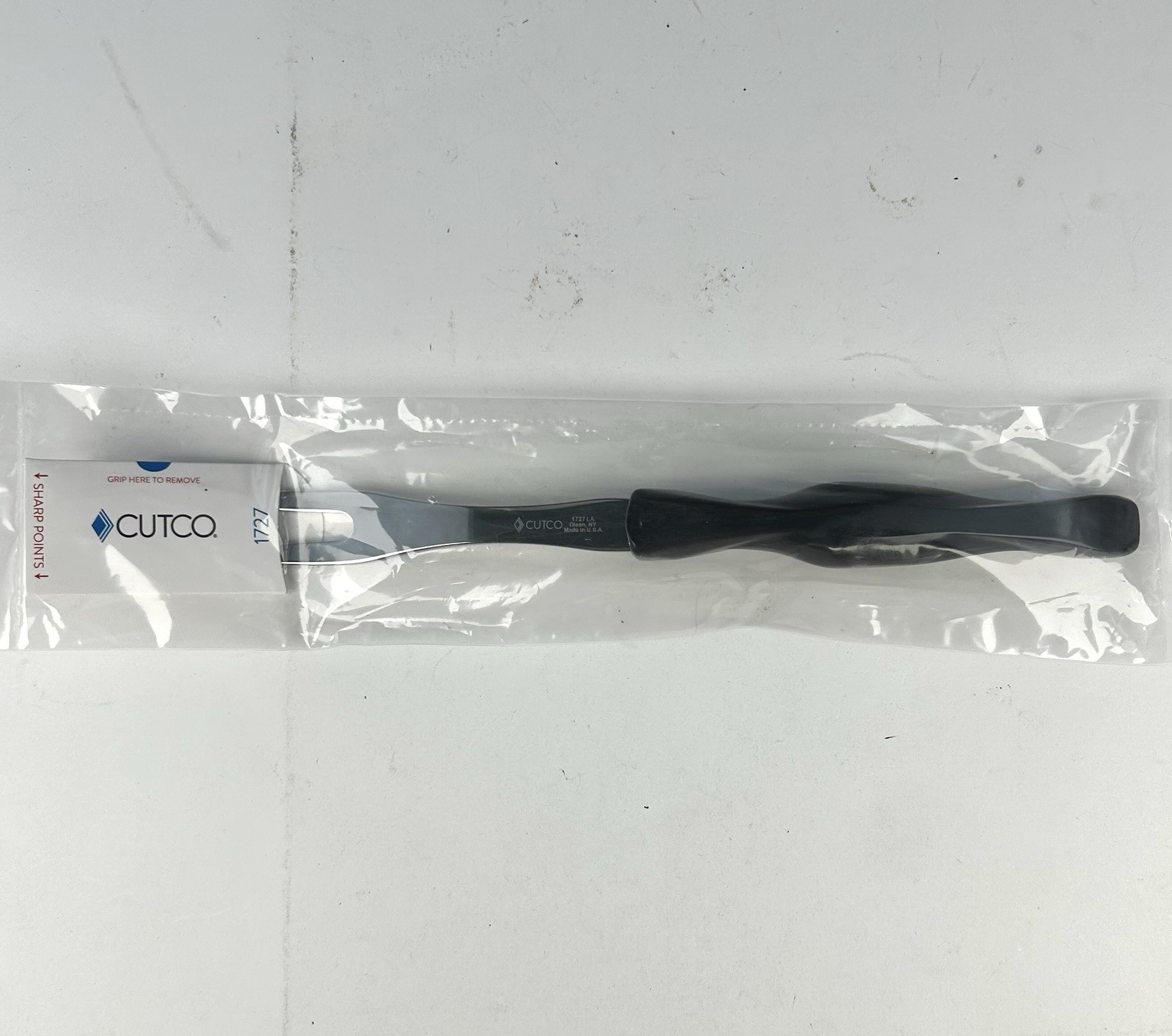 Cutco 1727 LA Carving Fork Classic Handle New Sealed USA Cutco 1727 LA Carving Fork Classic Handle New Sealed USA