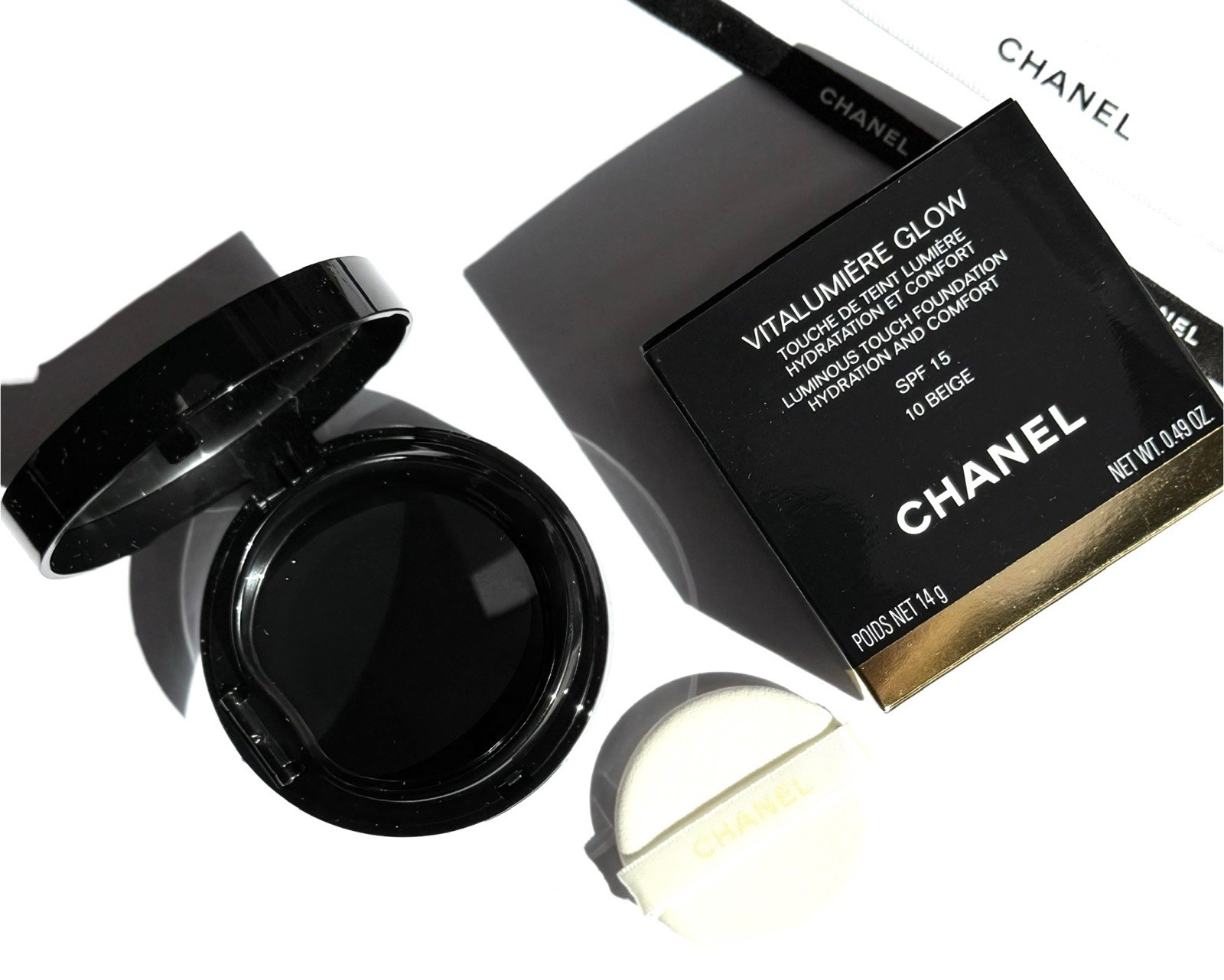 Chanel Vitalumiere Glow Luminous Touch Foundation Hydration And Comfort 10 Beige