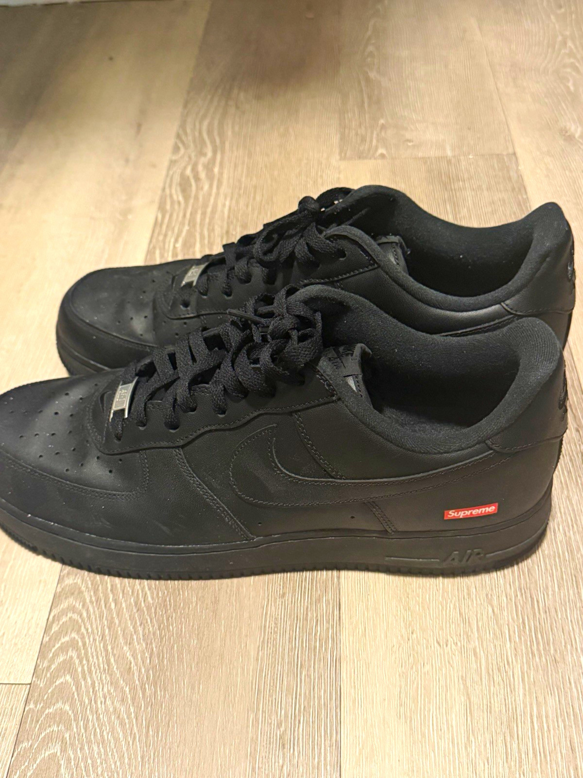 Nike Air Force 1 Men’s Low Top Lace Up Sneakers Black Supreme Nike Air Force 1 Men’s Low Top Lace Up Sneakers Black Supreme