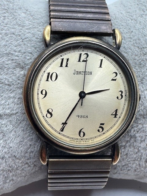 Vintage Men\'s Citizen Junction Vega 6A30-406508Y Quartz Watch New Battery Vintage Men\'s Citizen Junction Vega 6A30-406508Y Quartz Watch New Battery