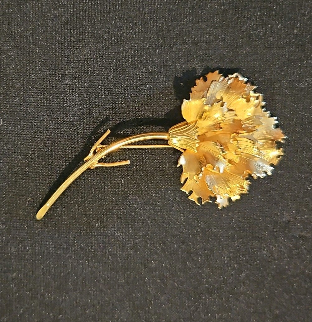 Vintage Lg Giovanni 3.25” Carnation Flower Brooch Pin, Gold Plated, Gorgeous Vintage Lg Giovanni 3.25” Carnation Flower Brooch Pin, Gold Plated, Gorgeous