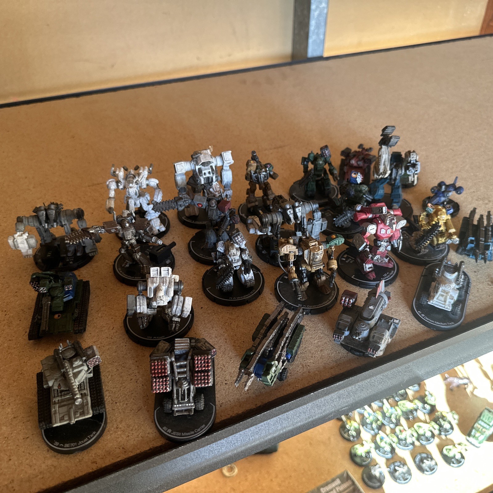 WizKids MechWarrior Dark Age BattleTech Lot 25 Mechs Tanks Vehicles Clix 2002