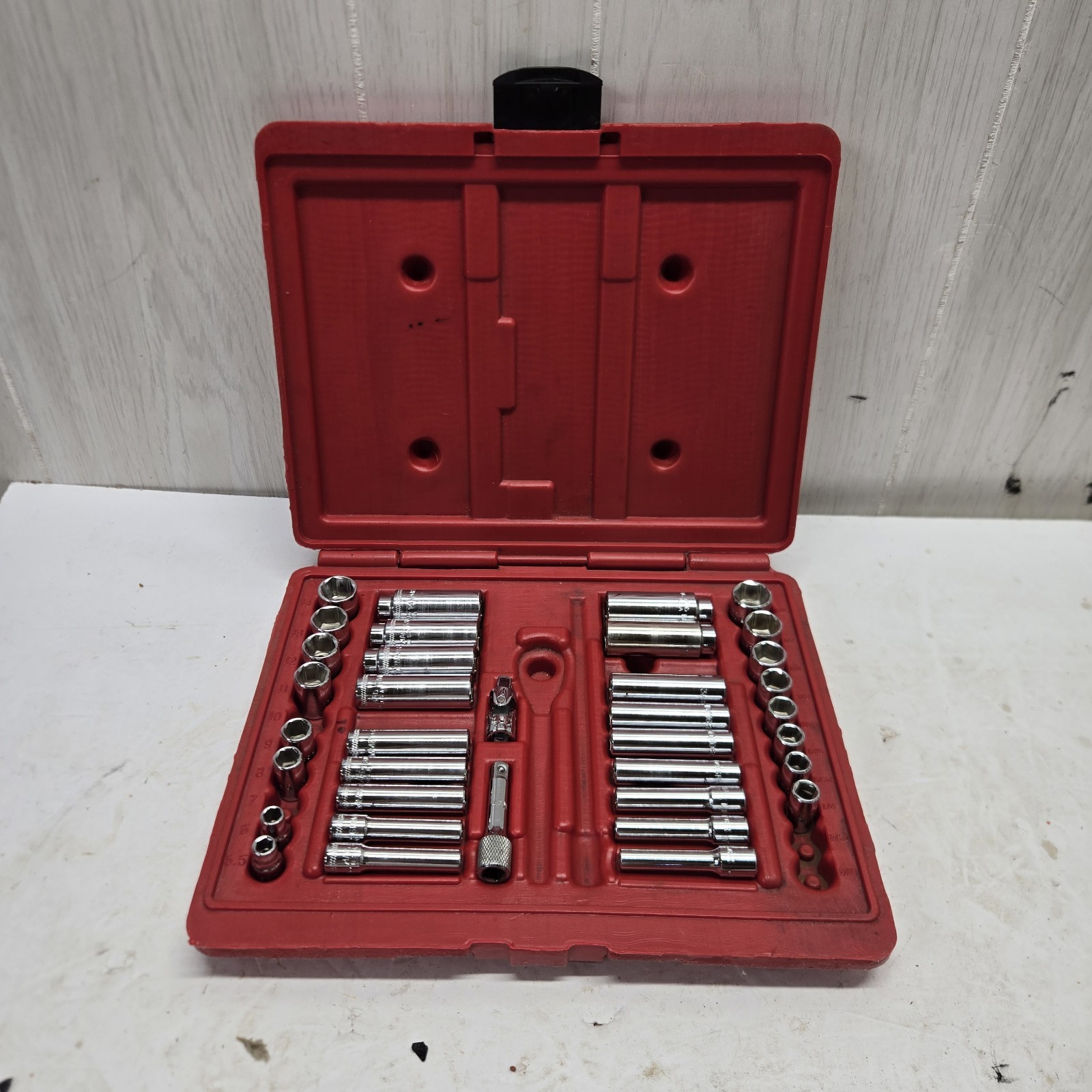 MAC TOOLS USA Pc 1/4 Drive Set Great Shape NO ENGRAVING Incomplete Set See Pics MAC TOOLS USA Pc 1/4 Drive Set Great Shape NO ENGRAVING Incomplete Set See Pics