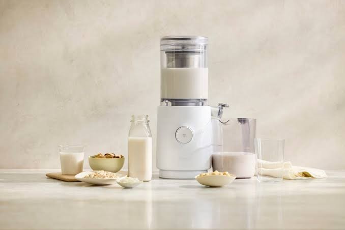 Brand New Nama M1 Plant-Based Milk Maker- White Brand New Nama M1 Plant-Based Milk Maker- White